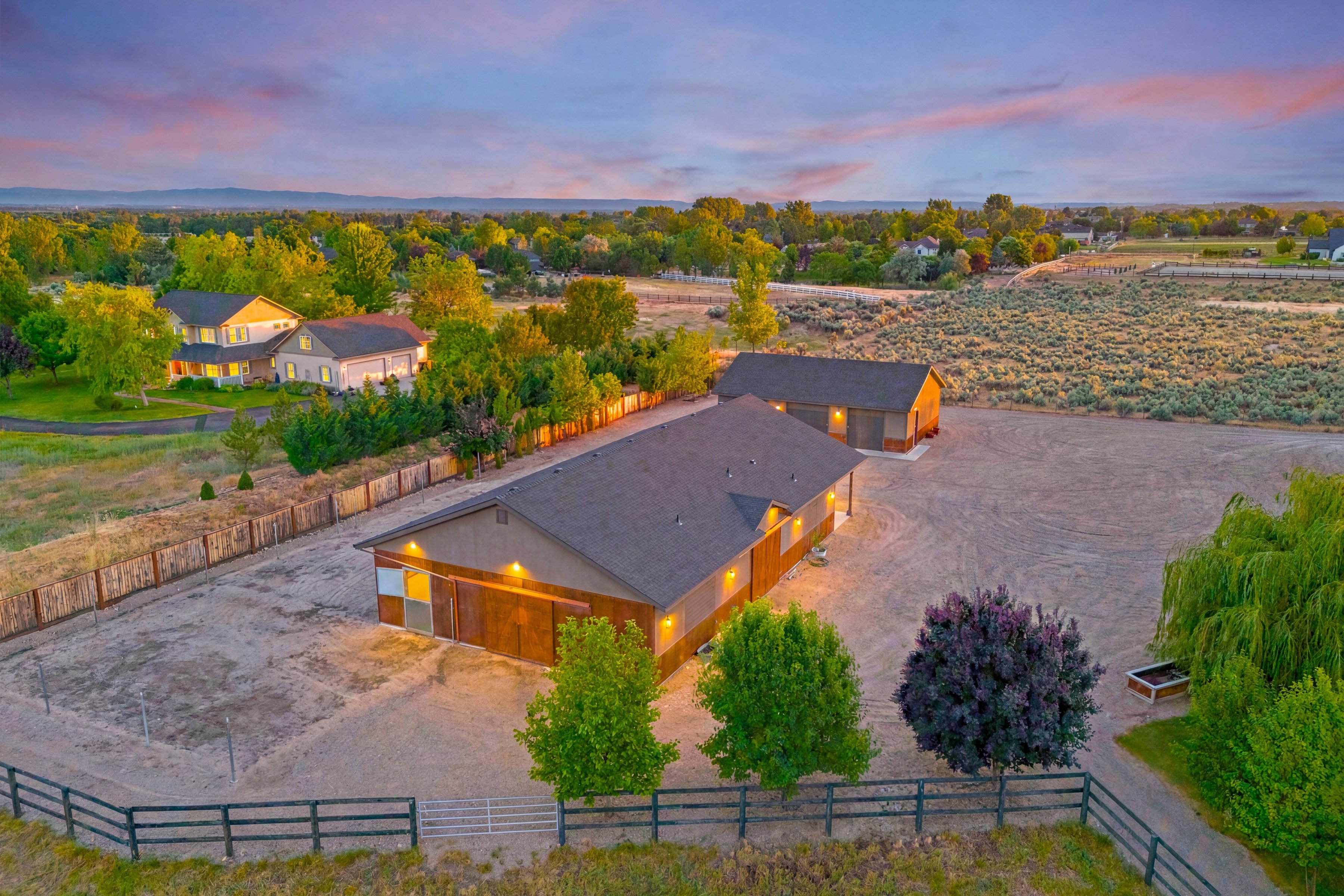  Ranch Living with Mountain View - 物件實景