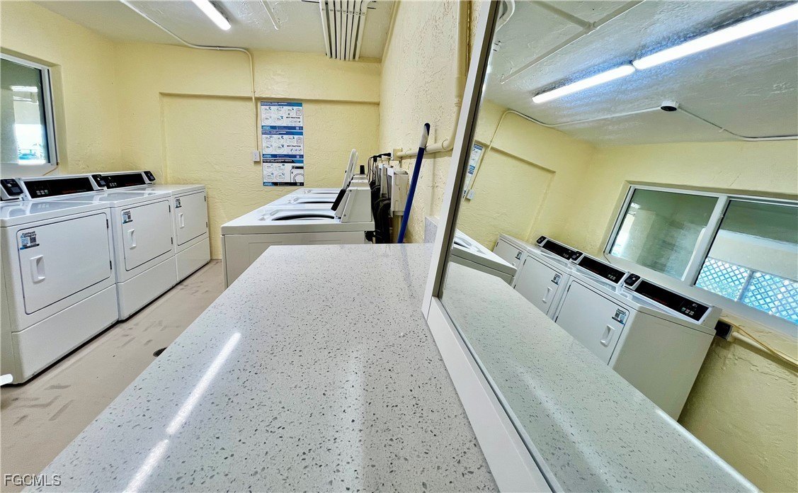 Fort Myers Beach, Florida, 33931, United States, 1 Bedroom Bedrooms, ,1 BathroomBathrooms,Residential,For Sale,1979475