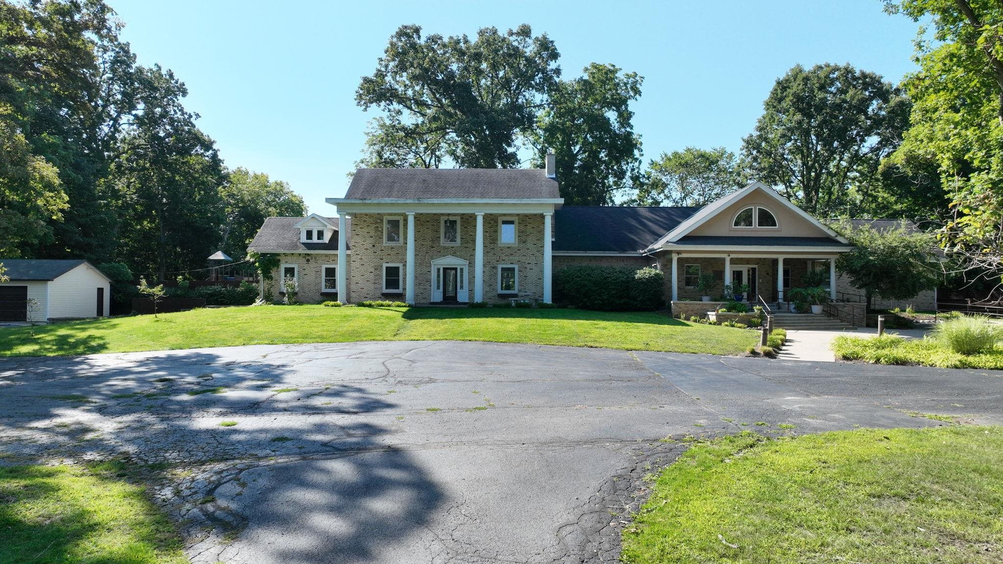 Midland, Michigan, 48640, United States, 9 Bedrooms Bedrooms, ,5 BathroomsBathrooms,Residential,For Sale,1943918