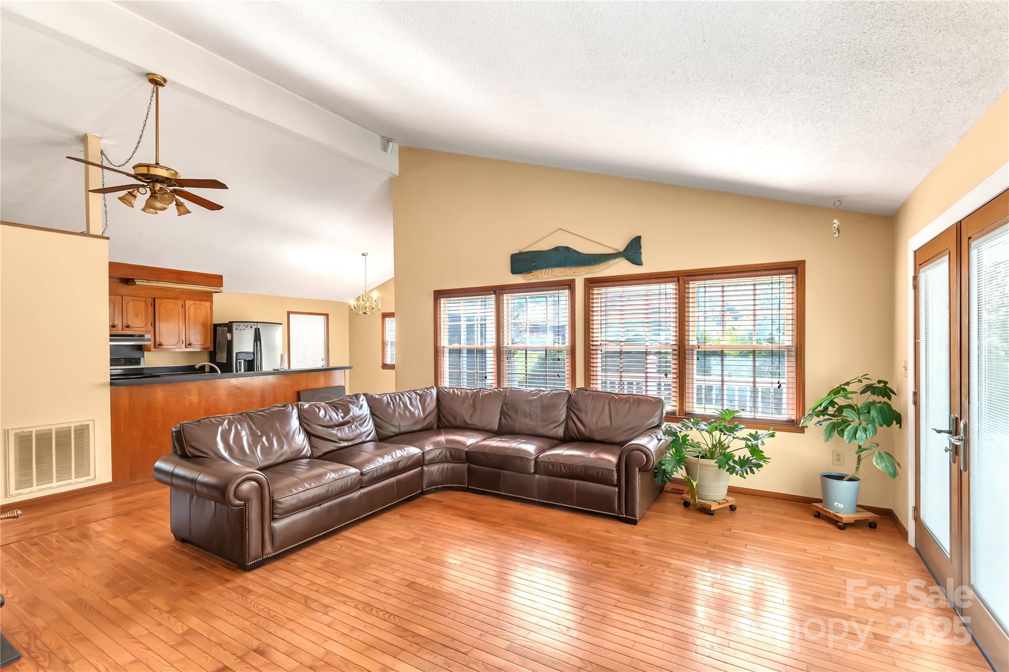 Kings Mountain, North Carolina, 28086, United States, 3 Bedrooms Bedrooms, ,3 BathroomsBathrooms,Residential,For Sale,1941598