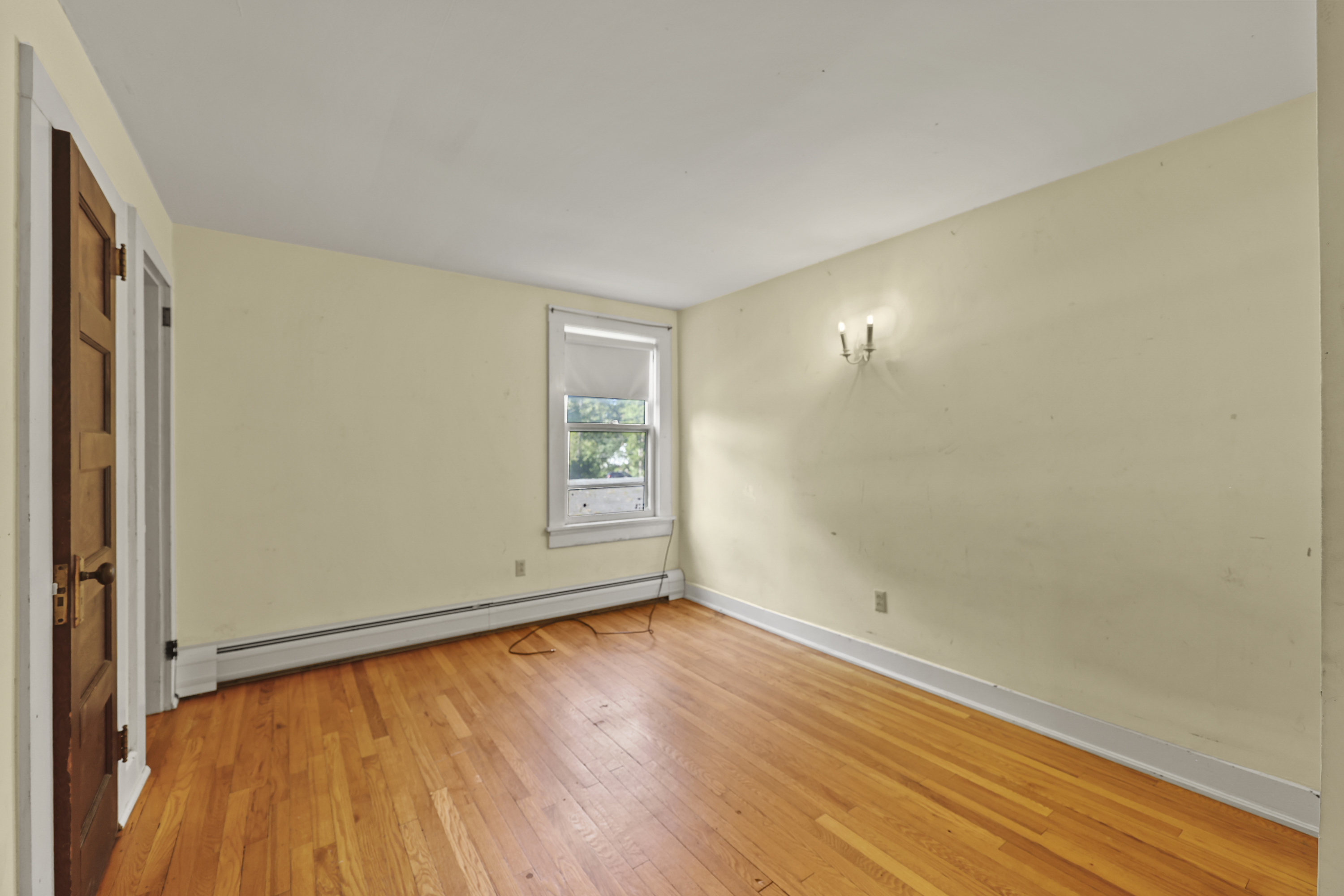  CHARMING STOCKBRIDGE 4-BED HOME AWAITS YOUR VISION - 物件實景