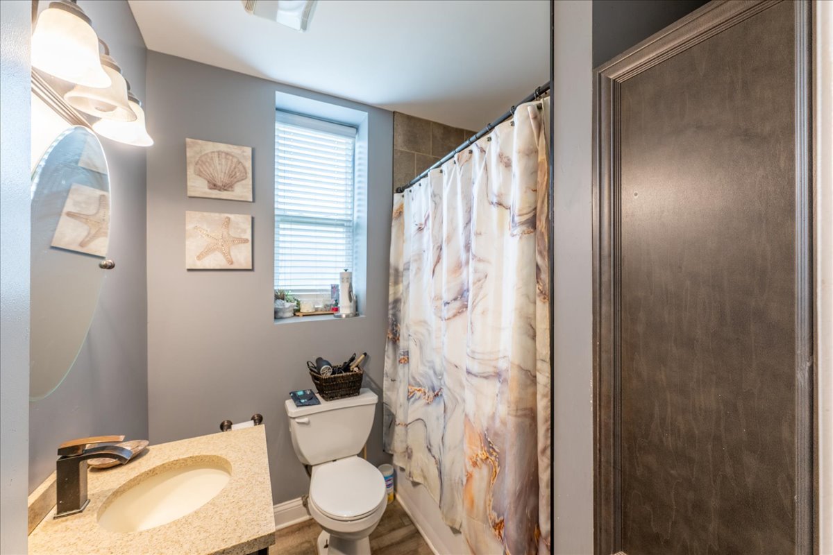 Chicago, Illinois, 60623, United States, 11 Bedrooms Bedrooms, ,Residential,For Sale,1984731