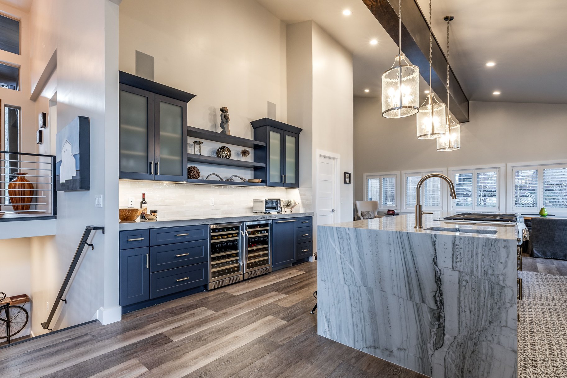  Light Filled Open Floor Plan with Great Outdoor Space - 物件實景