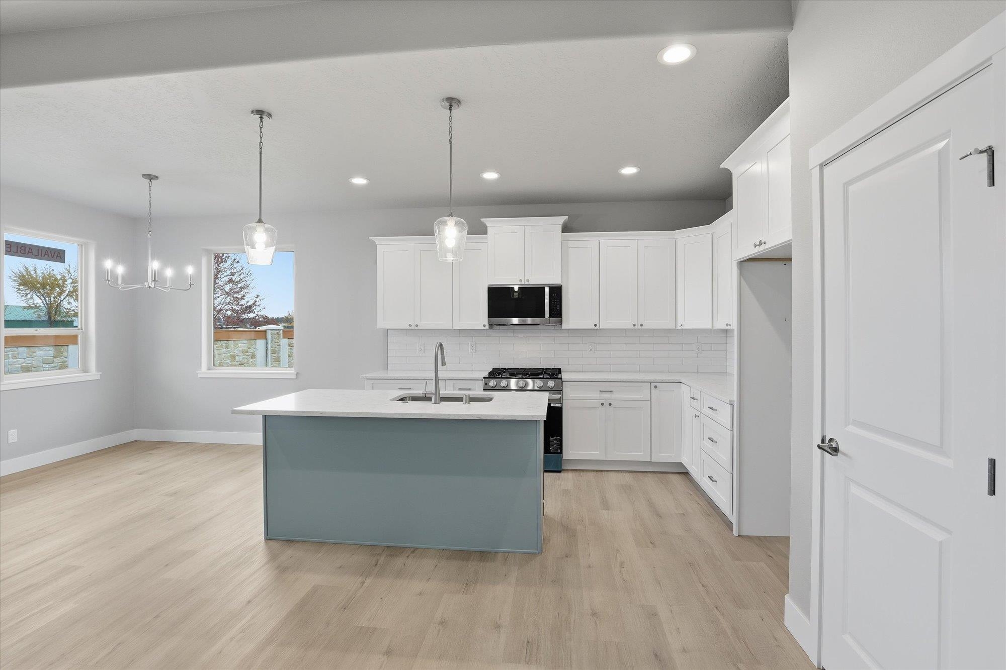 Deer Park, Washington, 99006, United States, 3 Bedrooms Bedrooms, ,2 BathroomsBathrooms,Residential,For Sale,1994775