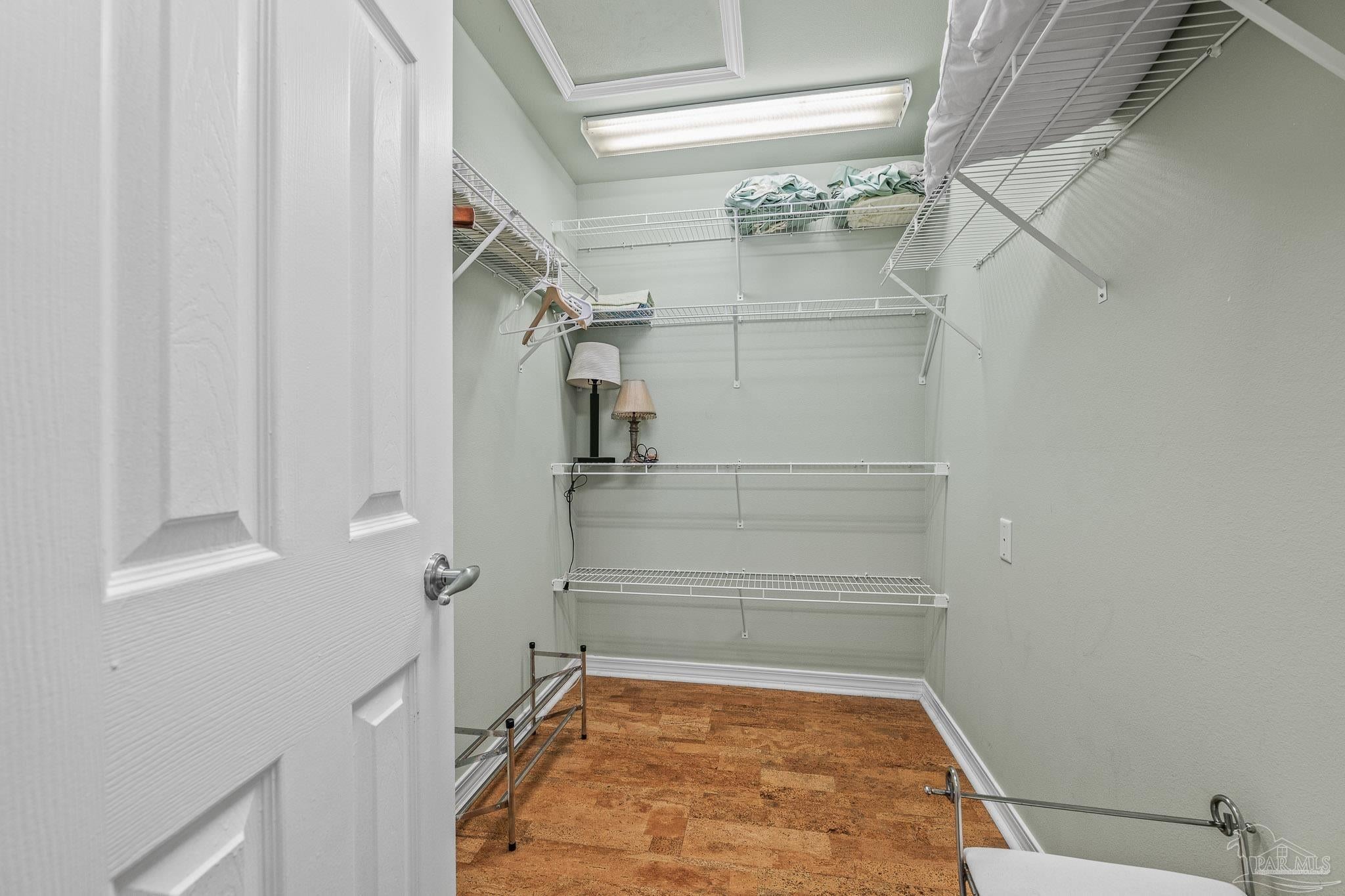 Navarre, Florida, 32566, United States, 5 Bedrooms Bedrooms, ,4 BathroomsBathrooms,Residential,For Sale,1980284