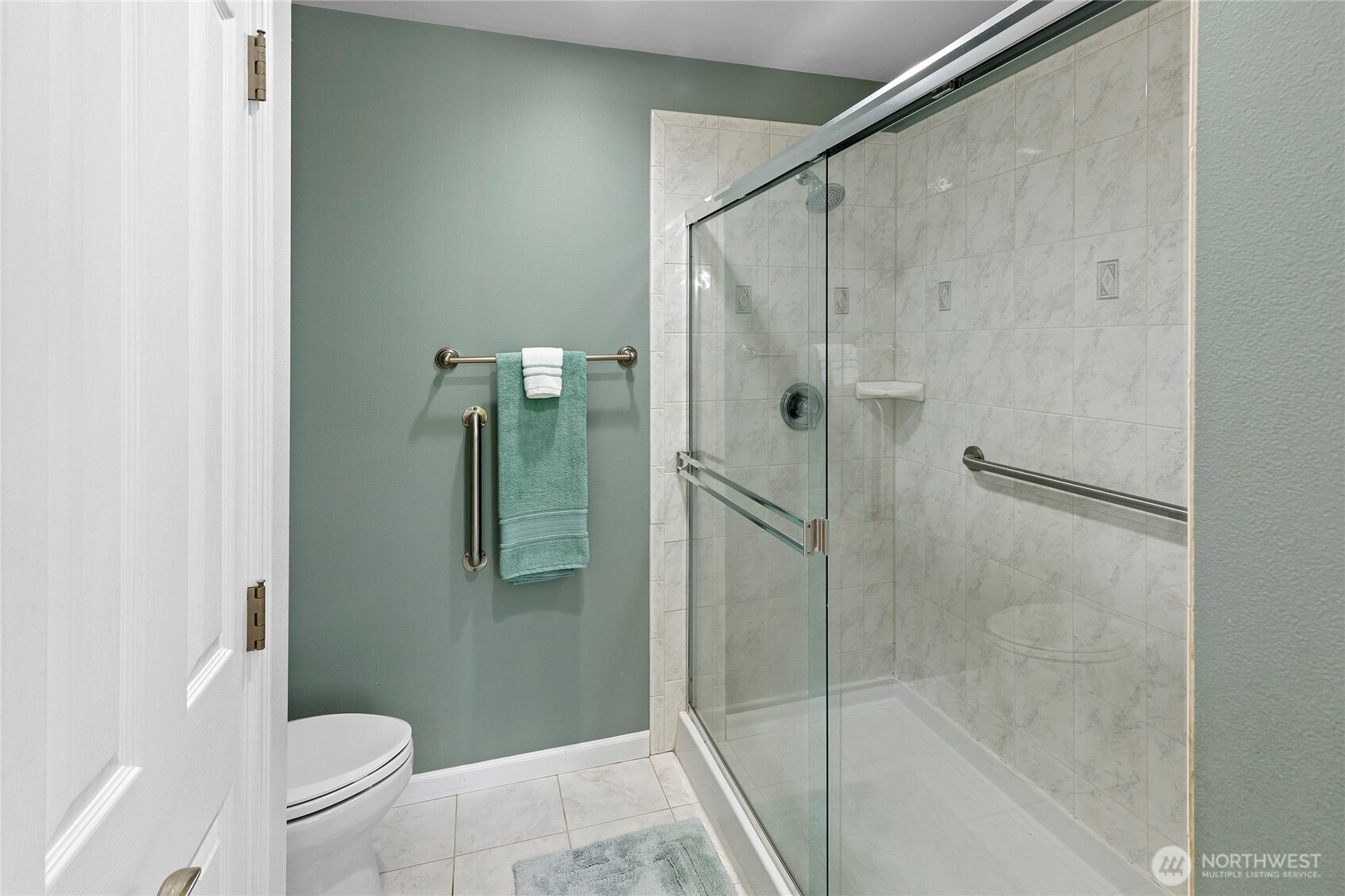 Bremerton, Washington, 98311, United States, 3 Bedrooms Bedrooms, ,1 BathroomBathrooms,Residential,For Sale,1848979