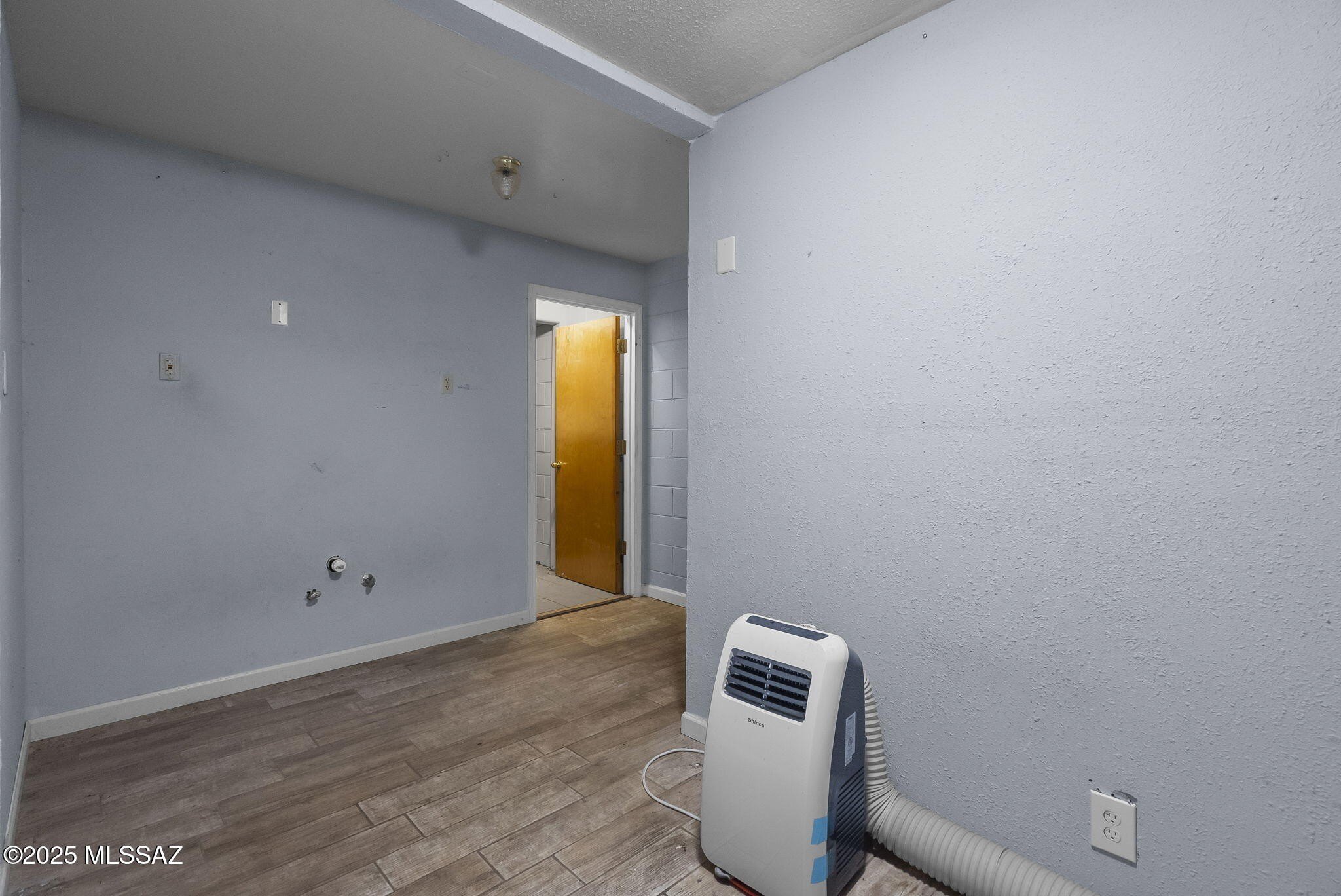 Patagonia, Arizona, 85624, United States, 3 Bedrooms Bedrooms, ,3 BathroomsBathrooms,Residential,For Sale,1943412