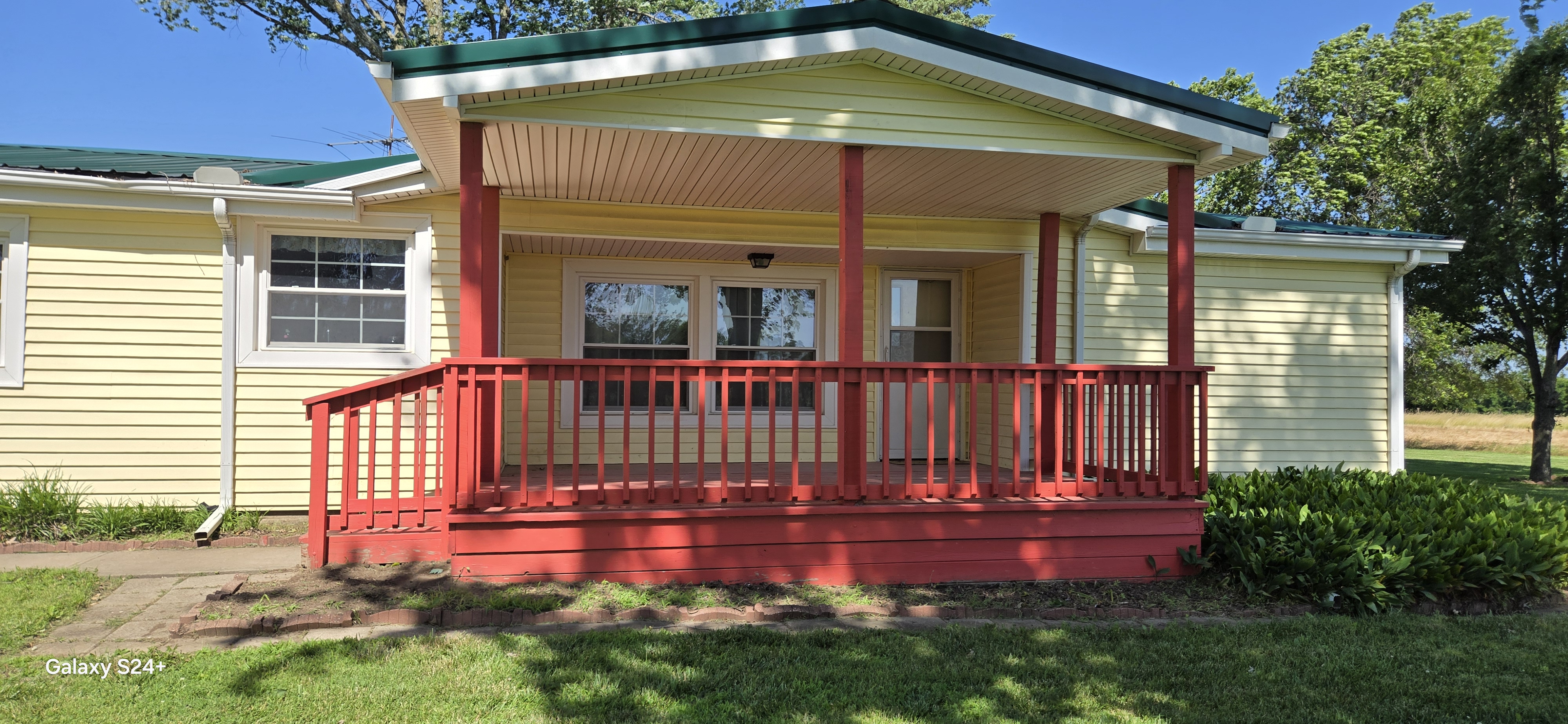 Osawatomie, Kansas, 66064, United States, 3 Bedrooms Bedrooms, ,2 BathroomsBathrooms,Residential,For Sale,1920353