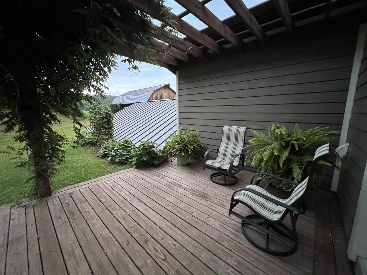 Westby, Wisconsin, 54667, United States, 3 Bedrooms Bedrooms, ,3 BathroomsBathrooms,Residential,For Sale,1977148