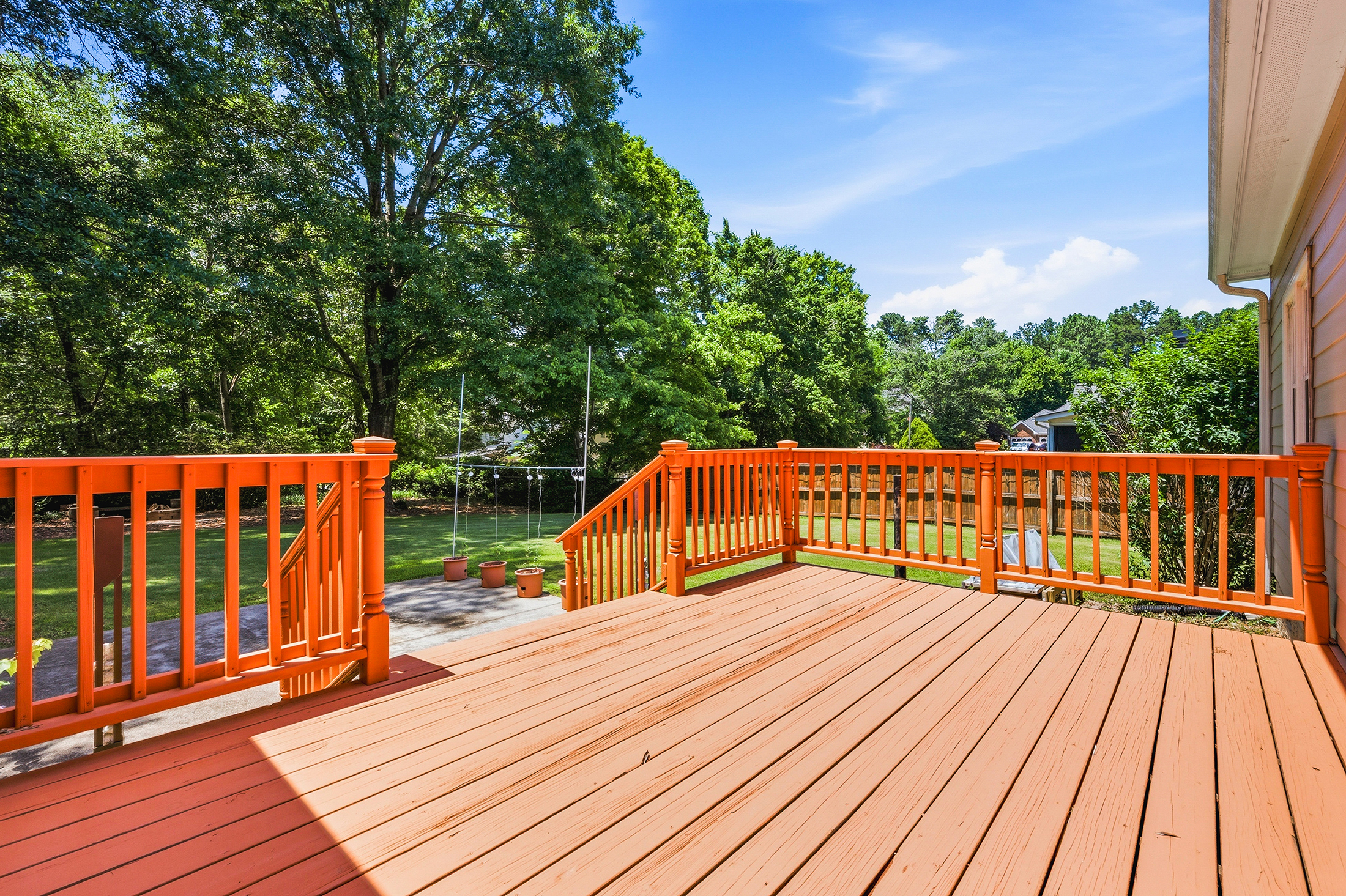  Stylish One Level Living with Generous Outdoor Space - 物件實景