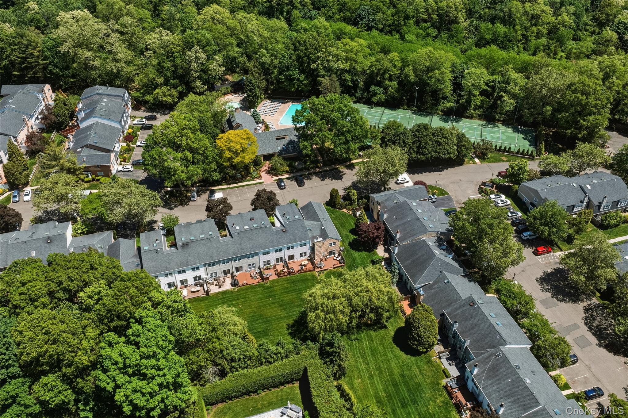  44 Hidden Ridge Drive, Syosset, NY, 11791 - 物件實景