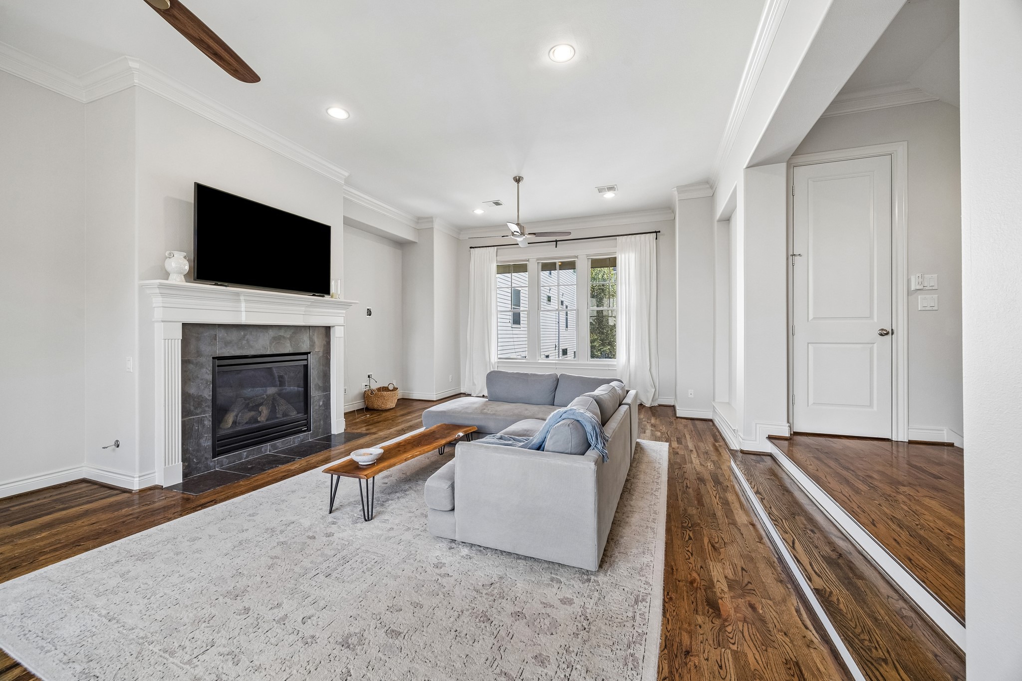  539 W 25th Street A - 物件實景