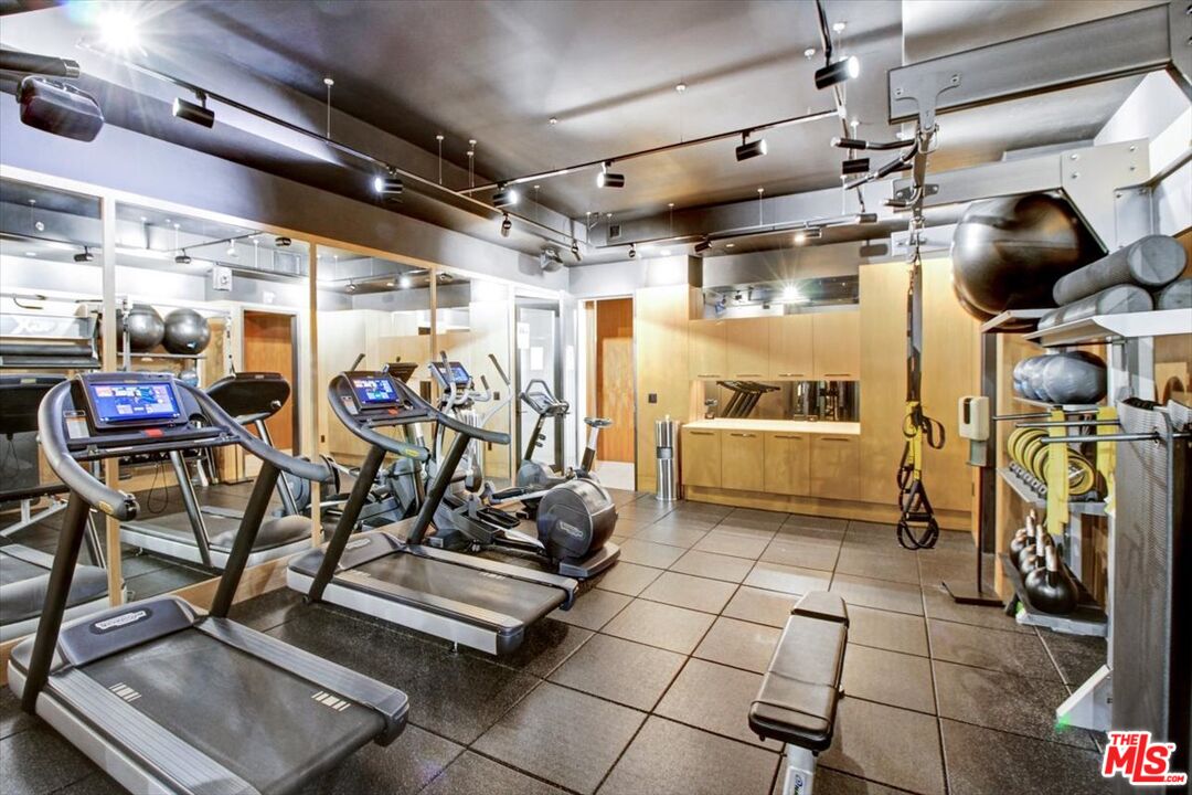 Los Angeles, California, 90024, United States, 2 Bedrooms Bedrooms, ,2 BathroomsBathrooms,Residential,For Sale,1940220