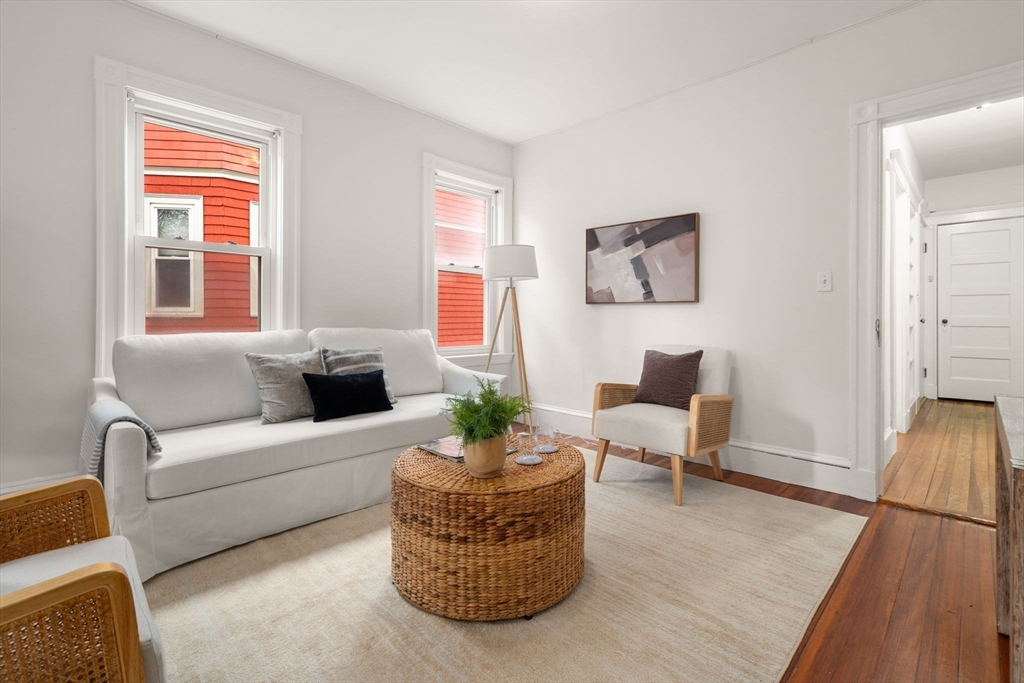 Cambridge, Massachusetts, 02140, United States, 2 Bedrooms Bedrooms, ,1 BathroomBathrooms,Residential,For Sale,1996055