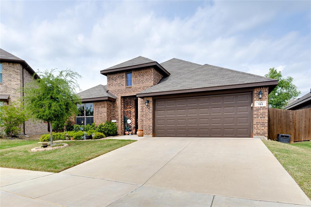 Sandy Chip Trl, Fort Worth, TX 76108