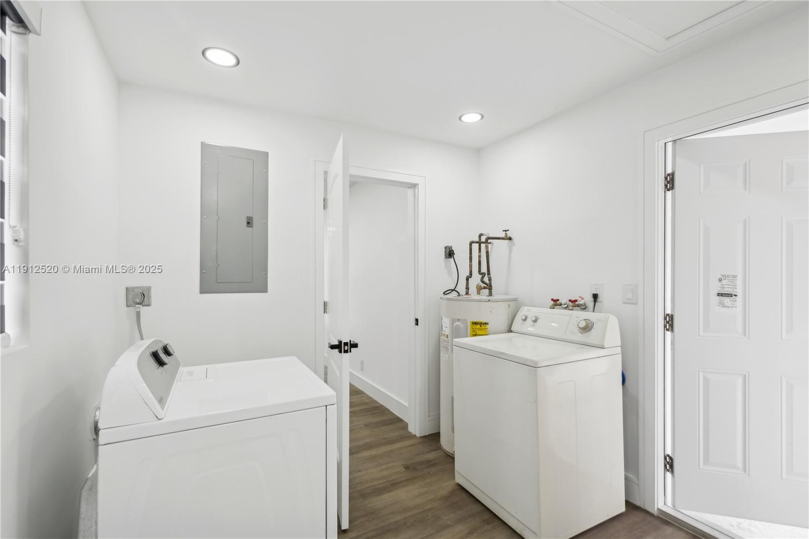 Margate, Florida, 33063, United States, 4 Bedrooms Bedrooms, ,2 BathroomsBathrooms,Residential,For Sale,1990228