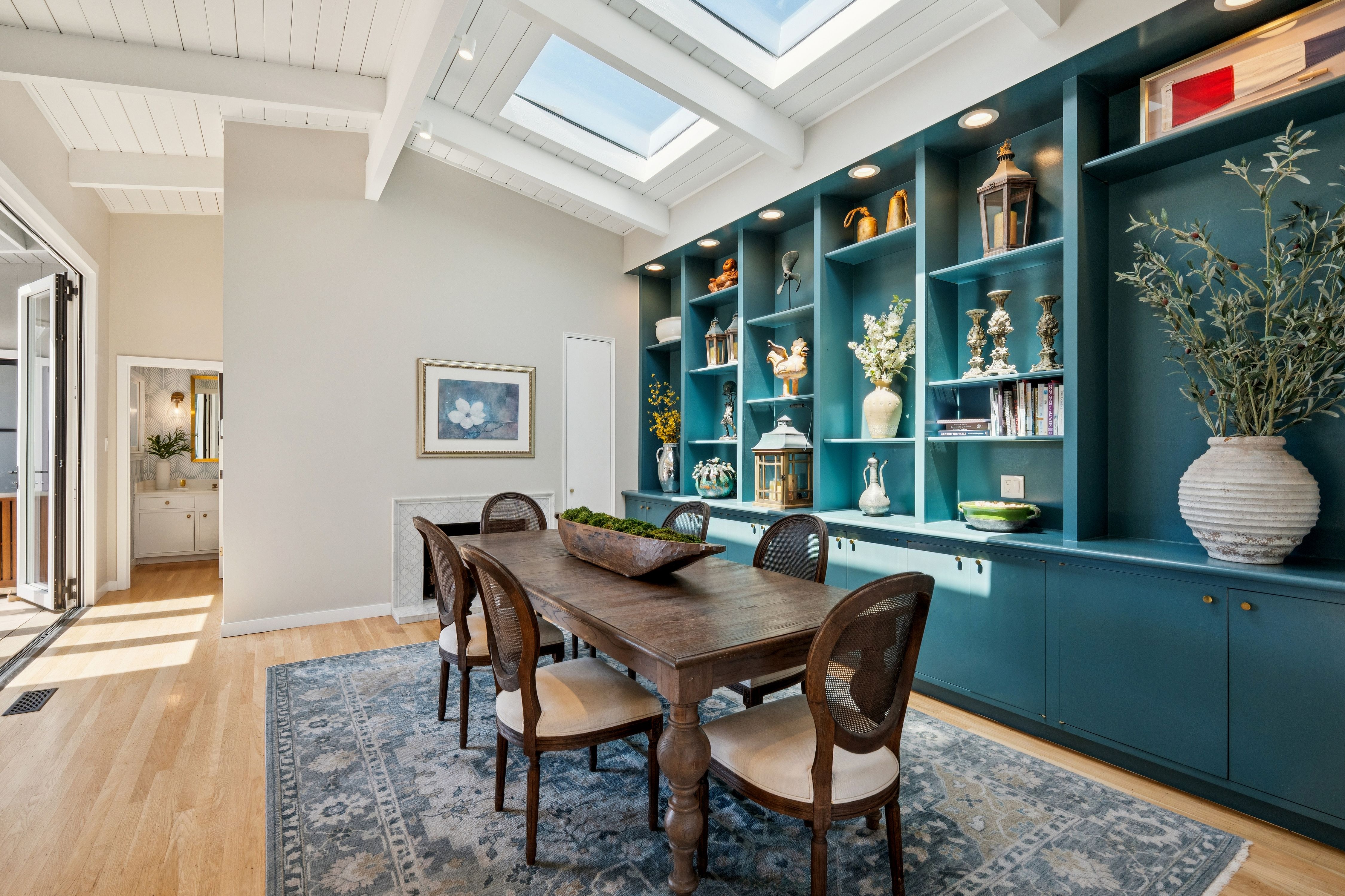  Rare One-Level Residence on Belvedere Island