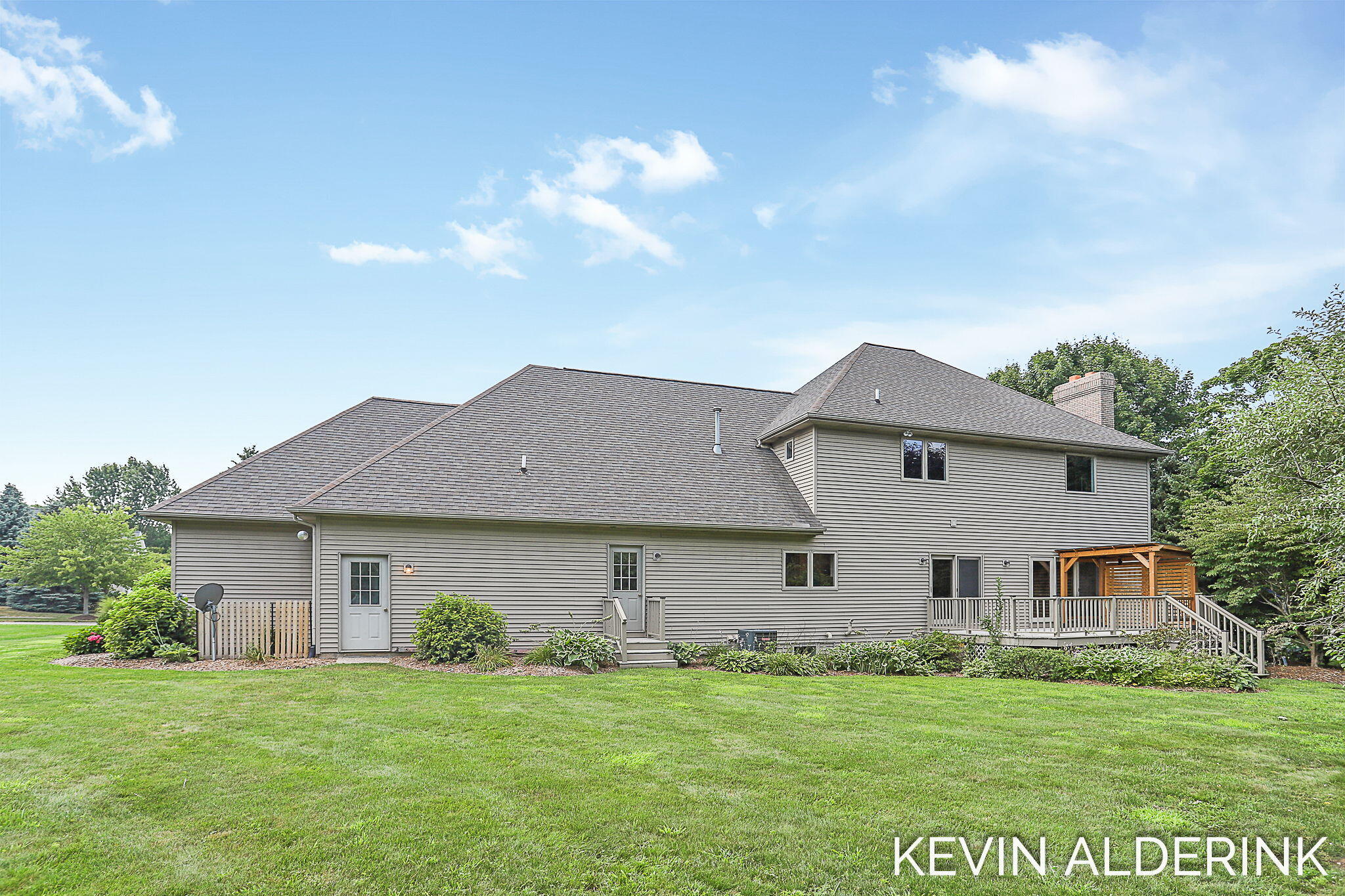 Holland, Michigan, 49423, United States, 5 Bedrooms Bedrooms, ,6 BathroomsBathrooms,Residential,For Sale,1908237