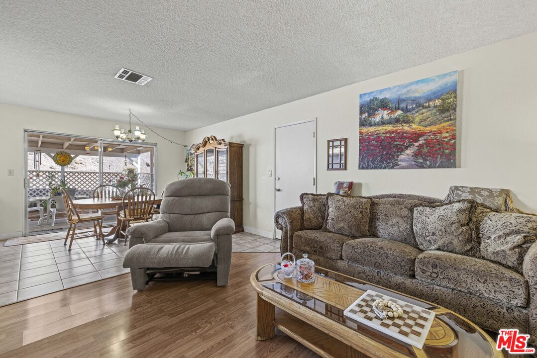 Acton, California, 93510, United States, 4 Bedrooms Bedrooms, ,3 BathroomsBathrooms,Residential,For Sale,1897411