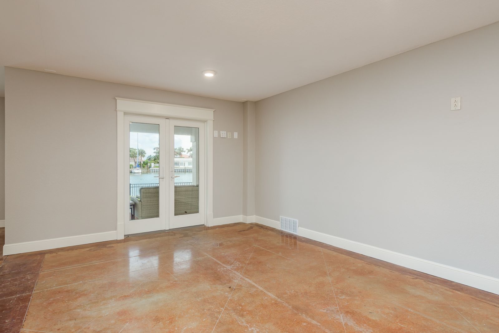 Clearwater, Florida, 33767, United States, 5 Bedrooms Bedrooms, ,5 BathroomsBathrooms,Residential,For Sale,1984474