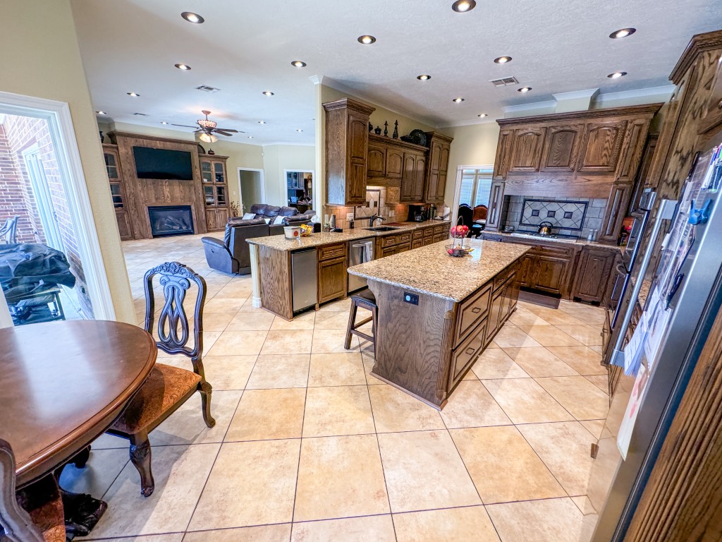 Bloomburg, Texas, 75556, United States, 4 Bedrooms Bedrooms, ,2 BathroomsBathrooms,Residential,For Sale,1789211