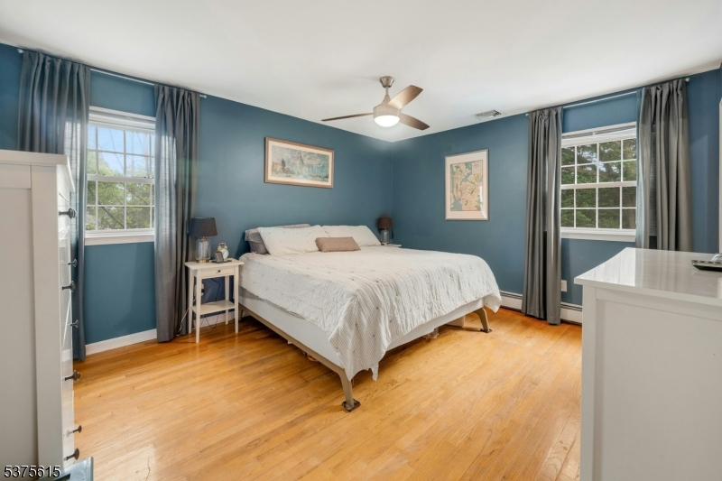 Rockaway Boro, New Jersey, 07866, United States, 3 Bedrooms Bedrooms, ,3 BathroomsBathrooms,Residential,For Sale,1918524