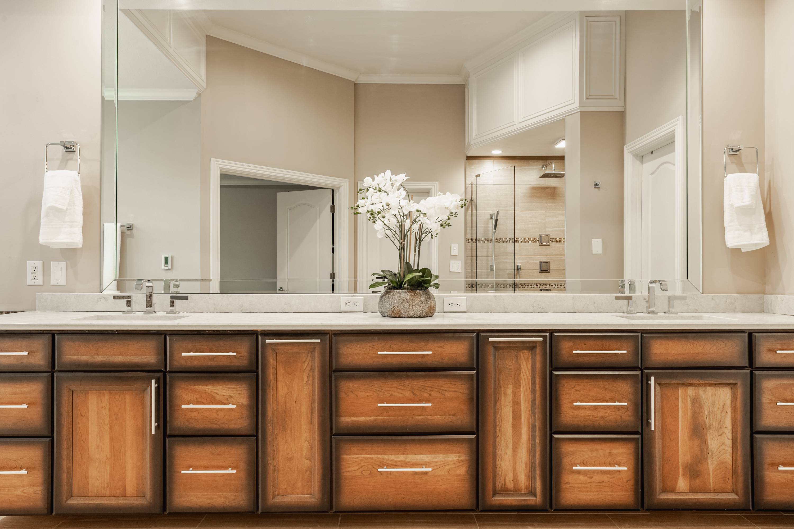  Exceptional West Carmel Home with Resort-Caliber Backyard - 物件實景