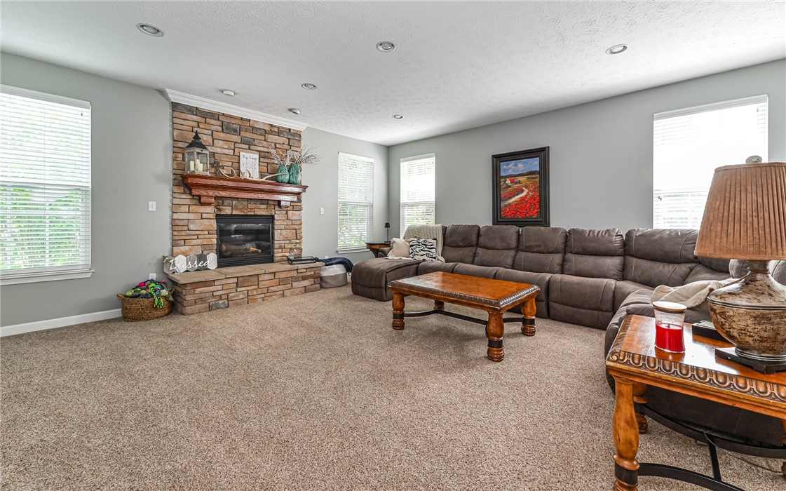 Adams Twp, Pennsylvania, 16046, United States, 4 Bedrooms Bedrooms, ,4 BathroomsBathrooms,Residential,For Sale,1827880