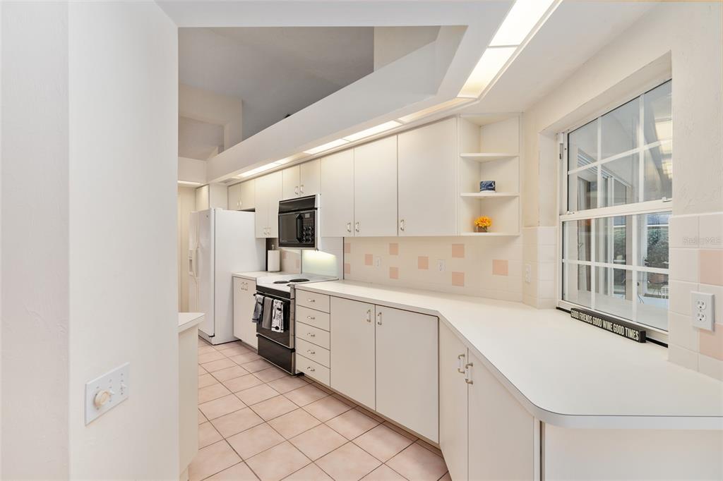 Gainesville, Florida, 32606, United States, 4 Bedrooms Bedrooms, ,3 BathroomsBathrooms,Residential,For Sale,1989601