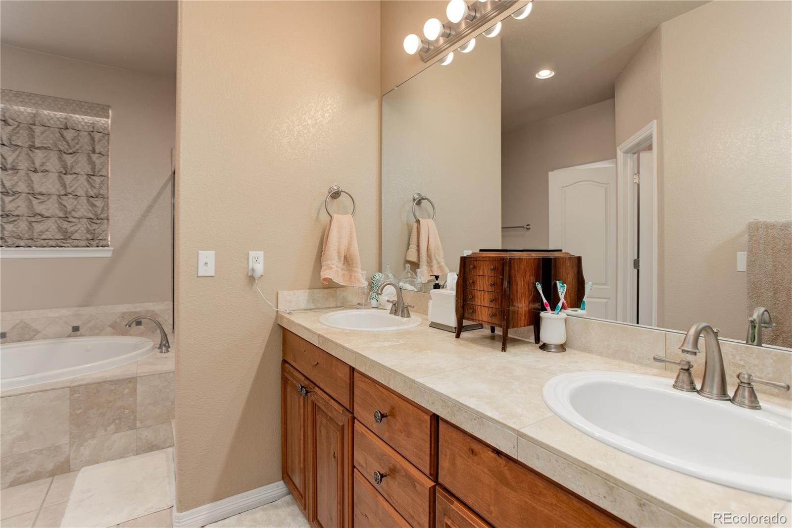 1721 S Poplar Way, Denver, Colorado, 80224, United States, 3 Bedrooms Bedrooms, ,3 BathroomsBathrooms,Residential,For Sale,1721 S Poplar Way,1664178