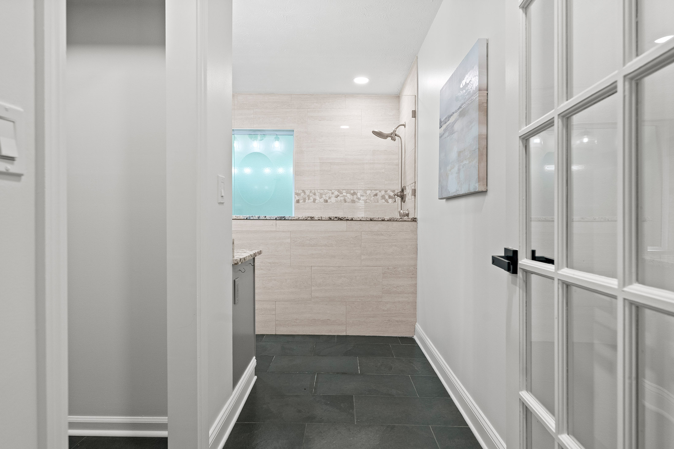  Exceptional Value in Mannings Ridge with Major Updates Throughout - 物件實景