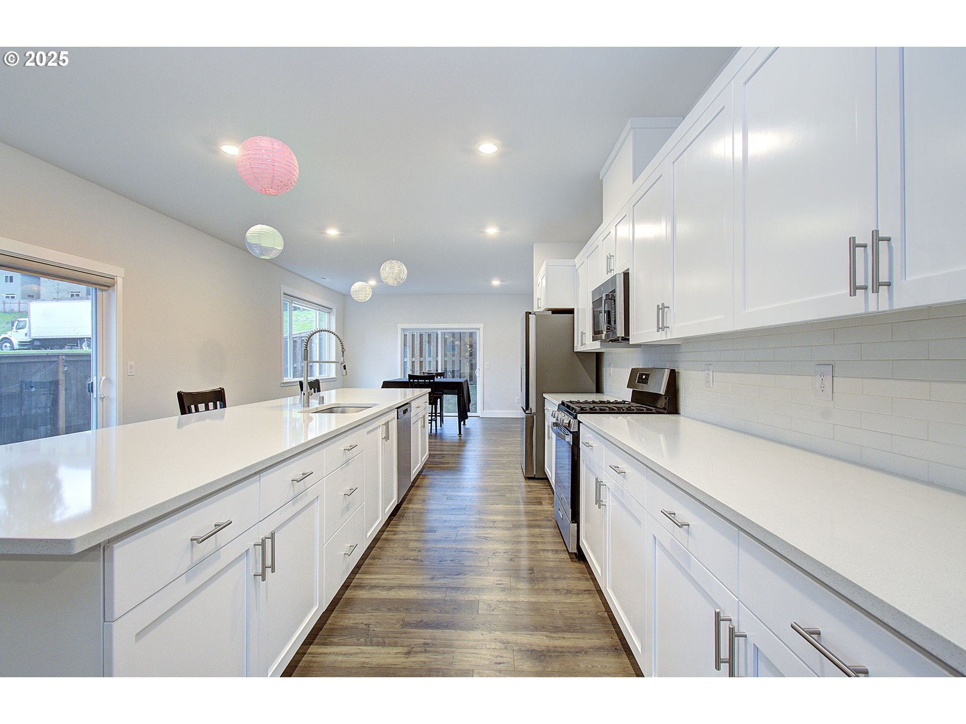 Vancouver, Washington, 98665, United States, 4 Bedrooms Bedrooms, ,2 BathroomsBathrooms,Residential,For Sale,2000903