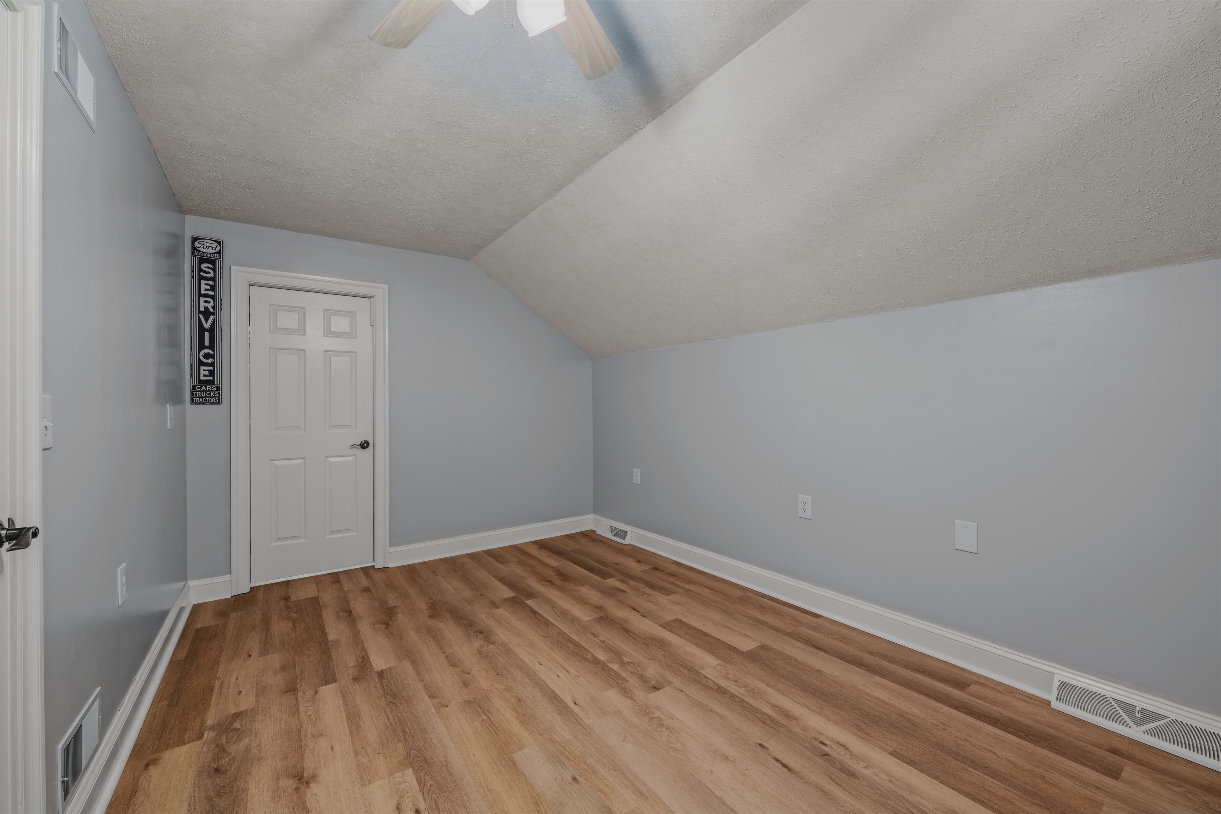 Martinsburg, West Virginia, 25403, United States, 3 Bedrooms Bedrooms, ,Residential,For Sale,1998035