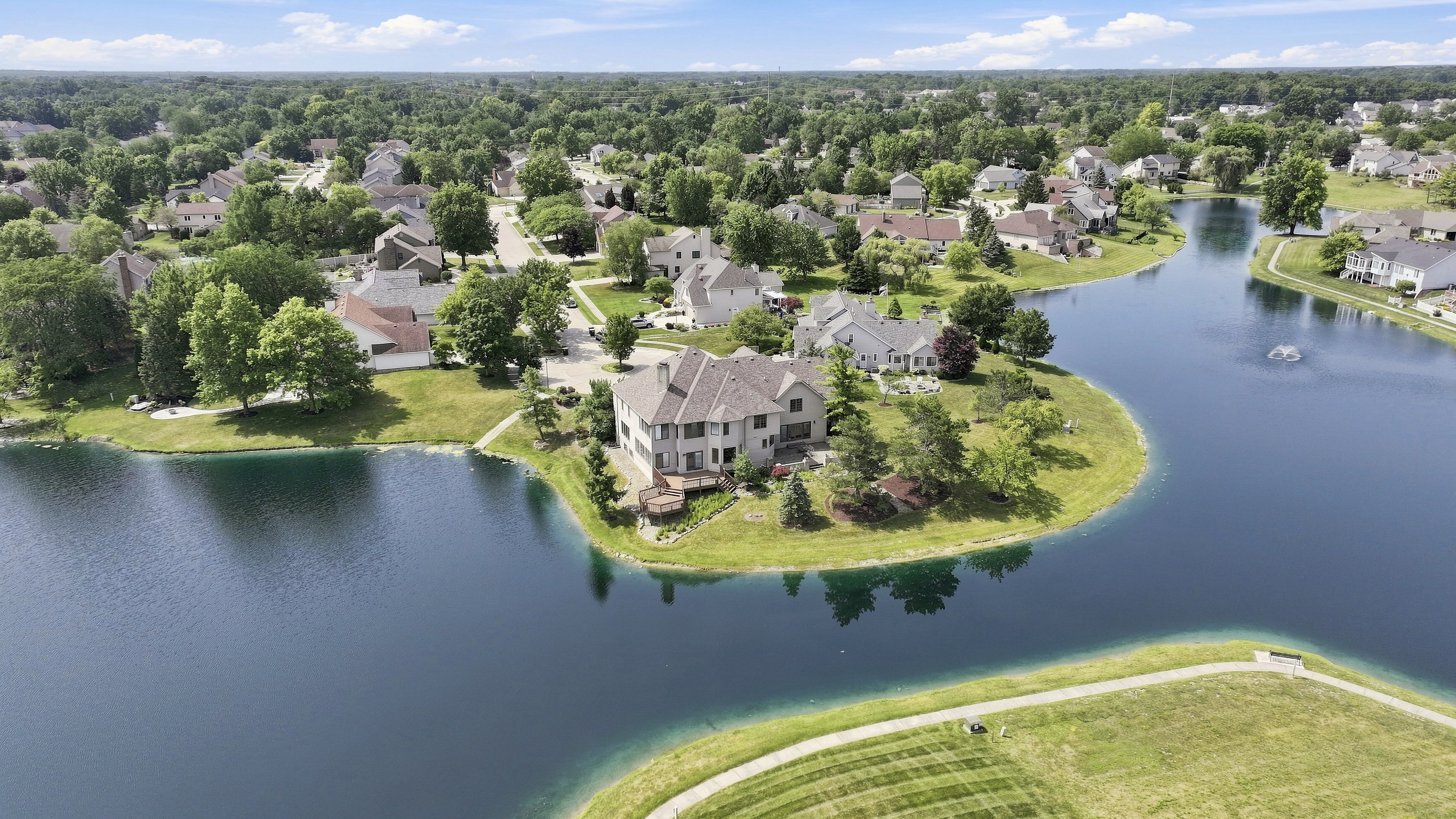  One of a Kind Estate on a Picturesque Lot - 物件實景