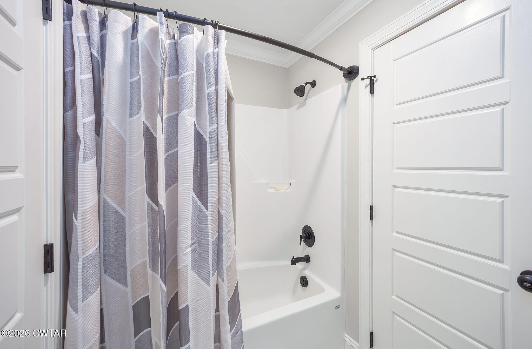 Jackson, Tennessee, 38305, United States, 5 Bedrooms Bedrooms, ,4 BathroomsBathrooms,Residential,For Sale,2016388