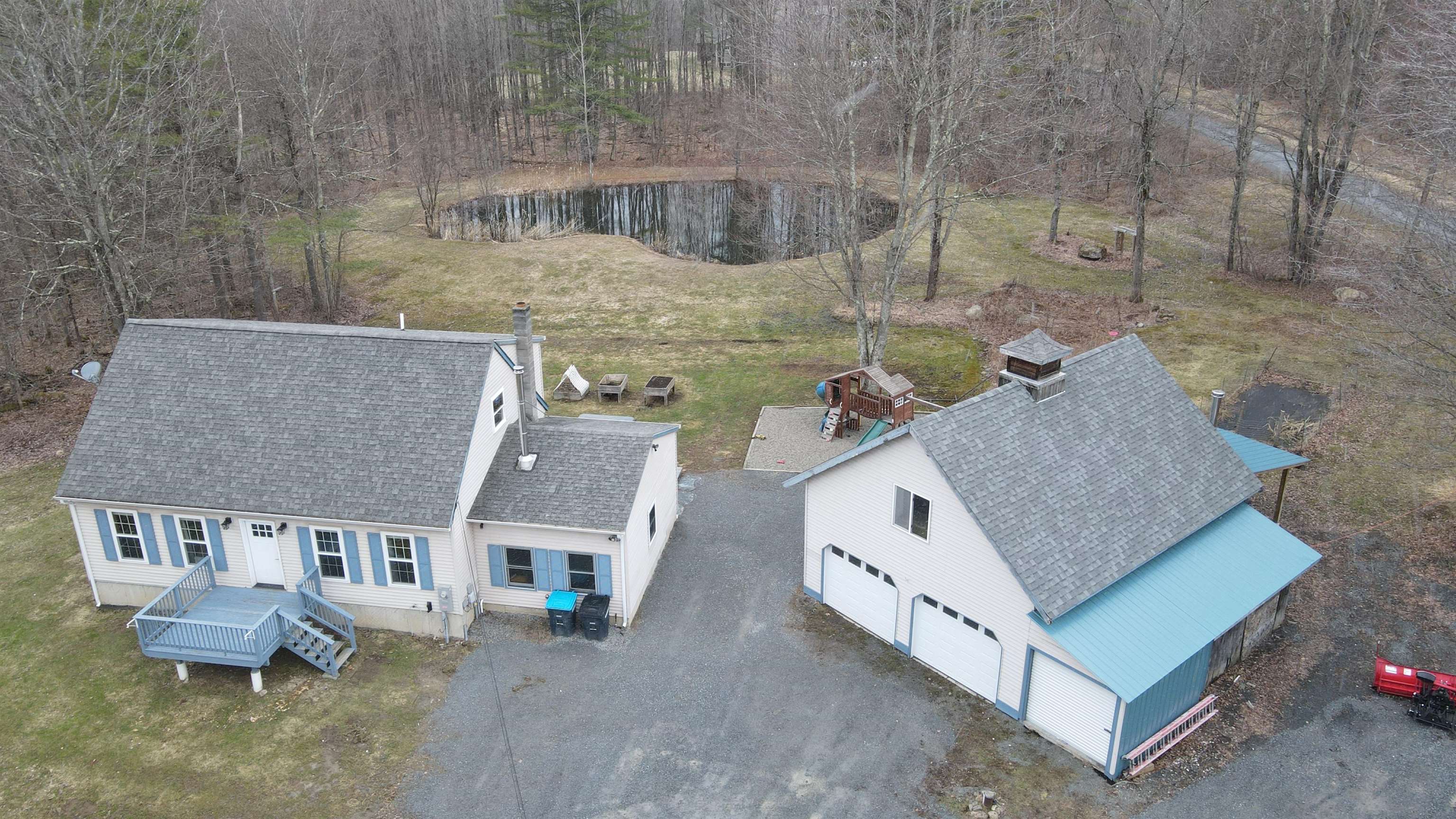 Fairfax, Vermont, 05454, United States, 3 Bedrooms Bedrooms, ,2 BathroomsBathrooms,Residential,For Sale,2031204