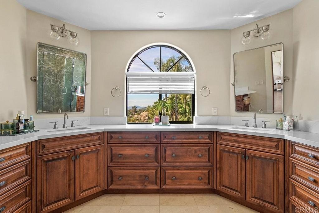 El Cajon, California, 92019, United States, 4 Bedrooms Bedrooms, ,3 BathroomsBathrooms,Residential,For Sale,2002892