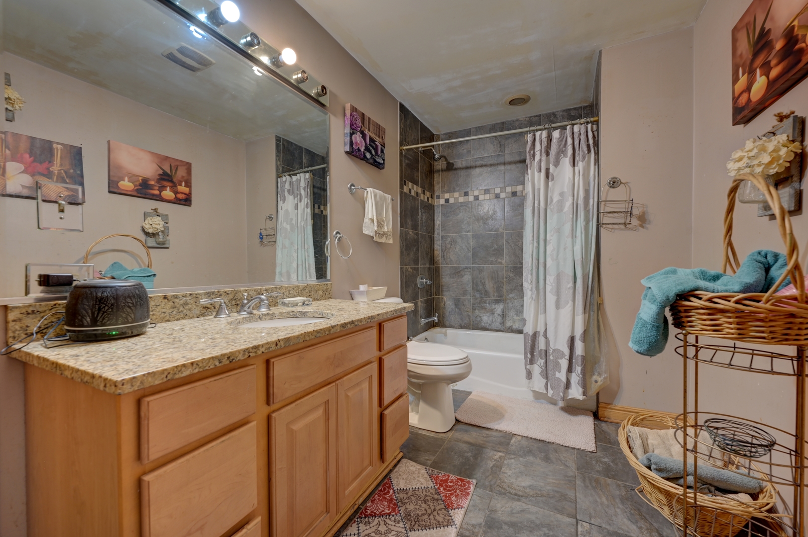 River Grove, Illinois, 60171, United States, 5 Bedrooms Bedrooms, ,4 BathroomsBathrooms,Residential,For Sale,2002992