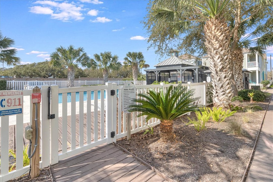 Rockport, Texas, 78382, United States, 3 Bedrooms Bedrooms, ,3 BathroomsBathrooms,Residential,For Sale,1711984