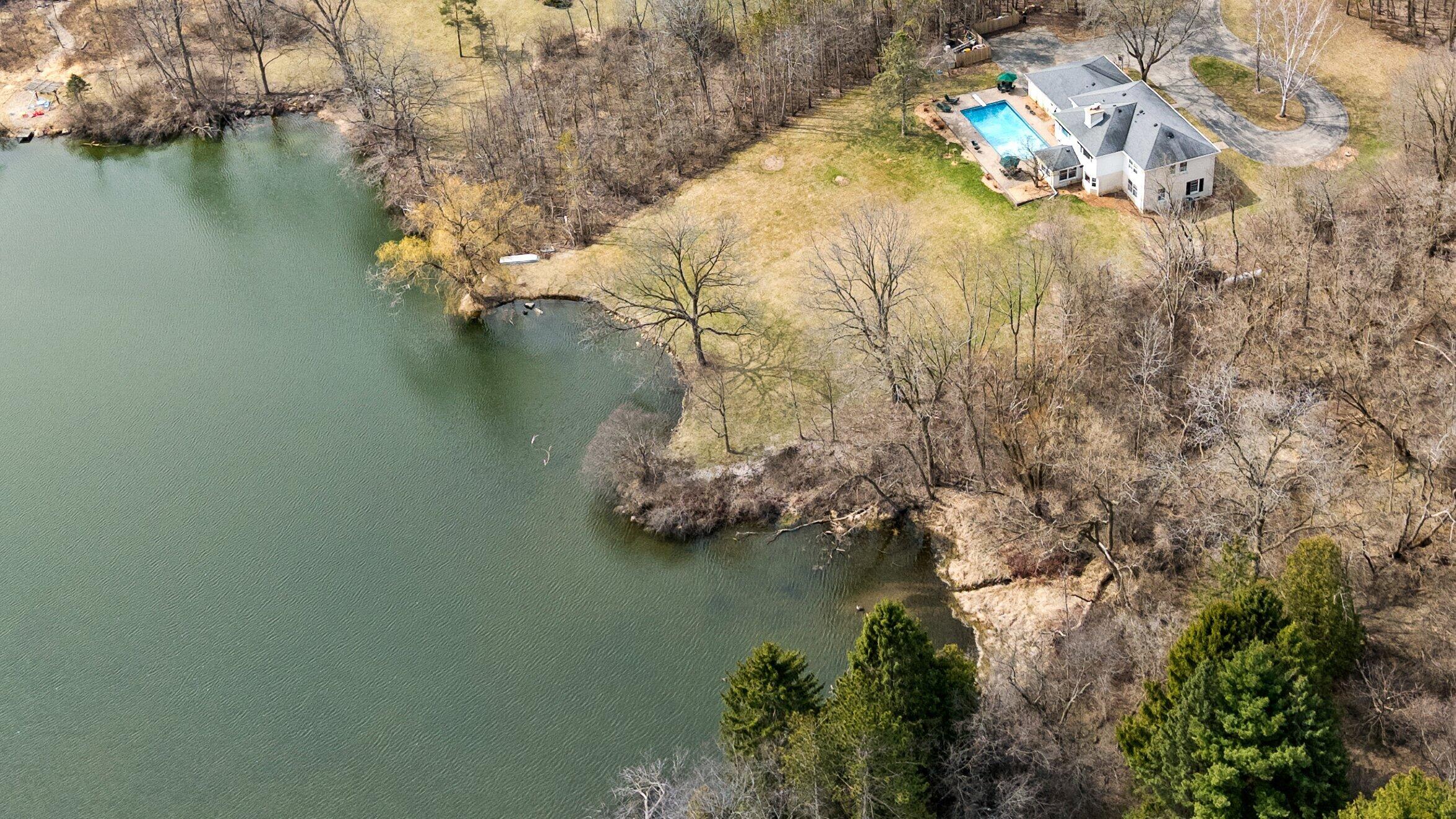 Mequon, Wisconsin, 53097, United States, 5 Bedrooms Bedrooms, ,5 BathroomsBathrooms,Residential,For Sale,1907648