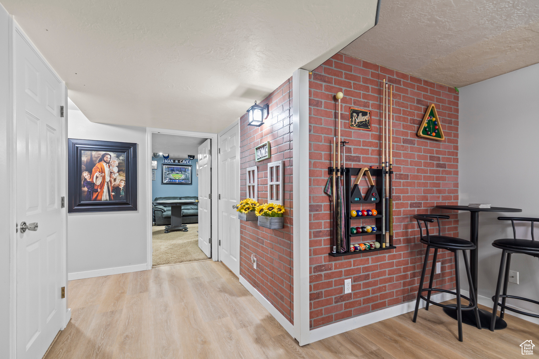 Richfield, Utah, 84701, United States, 6 Bedrooms Bedrooms, ,4 BathroomsBathrooms,Residential,For Sale,1885344