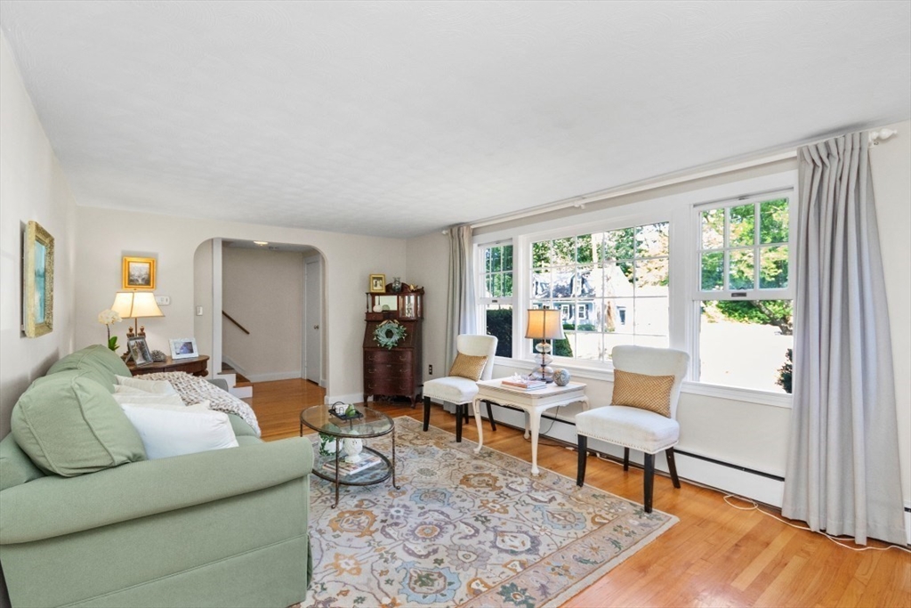 Westwood, Massachusetts, 02090, United States, 3 Bedrooms Bedrooms, ,2 BathroomsBathrooms,Residential,For Sale,1902303