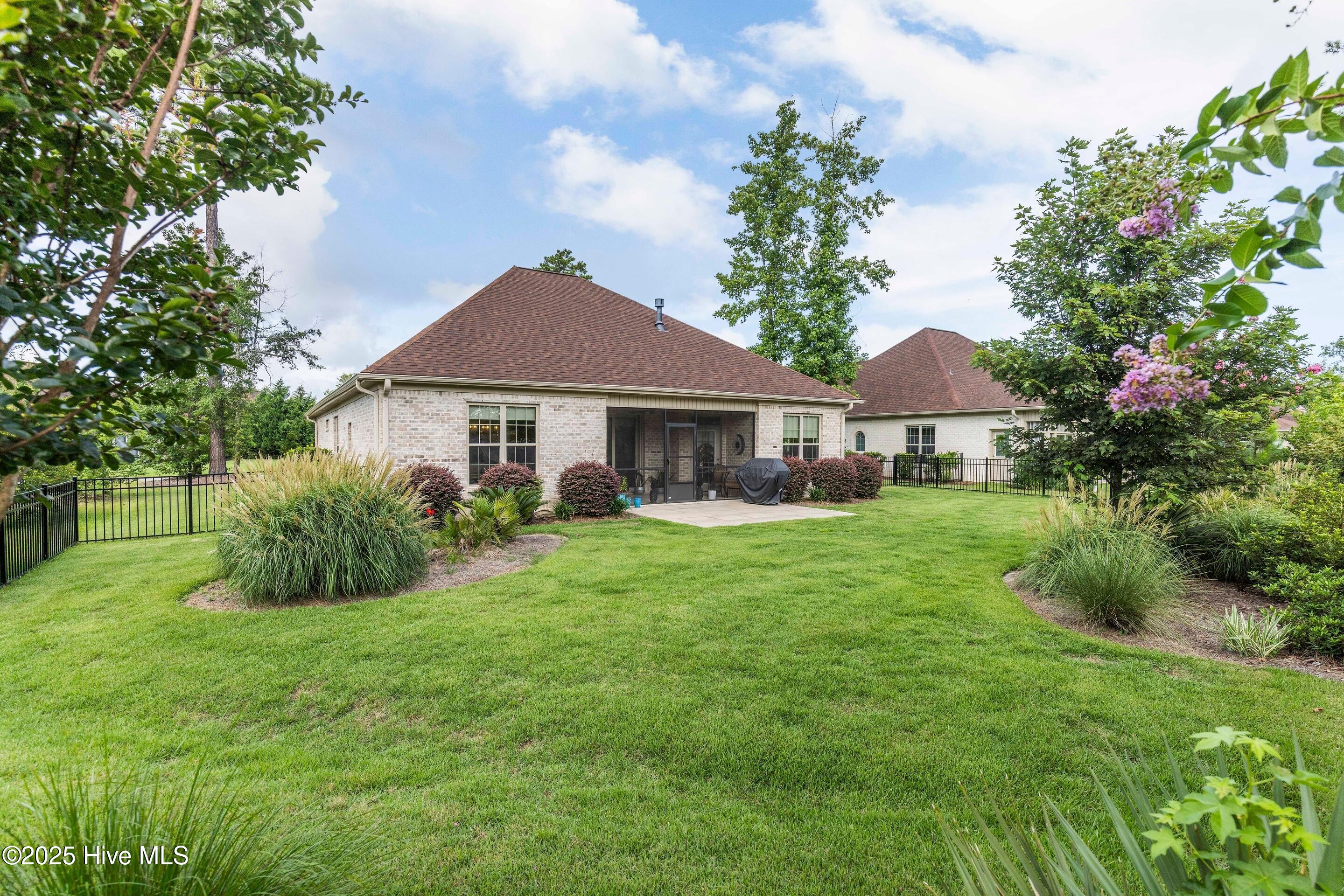 Castle Hayne, North Carolina, 28429, United States, 4 Bedrooms Bedrooms, ,3 BathroomsBathrooms,Residential,For Sale,1898806