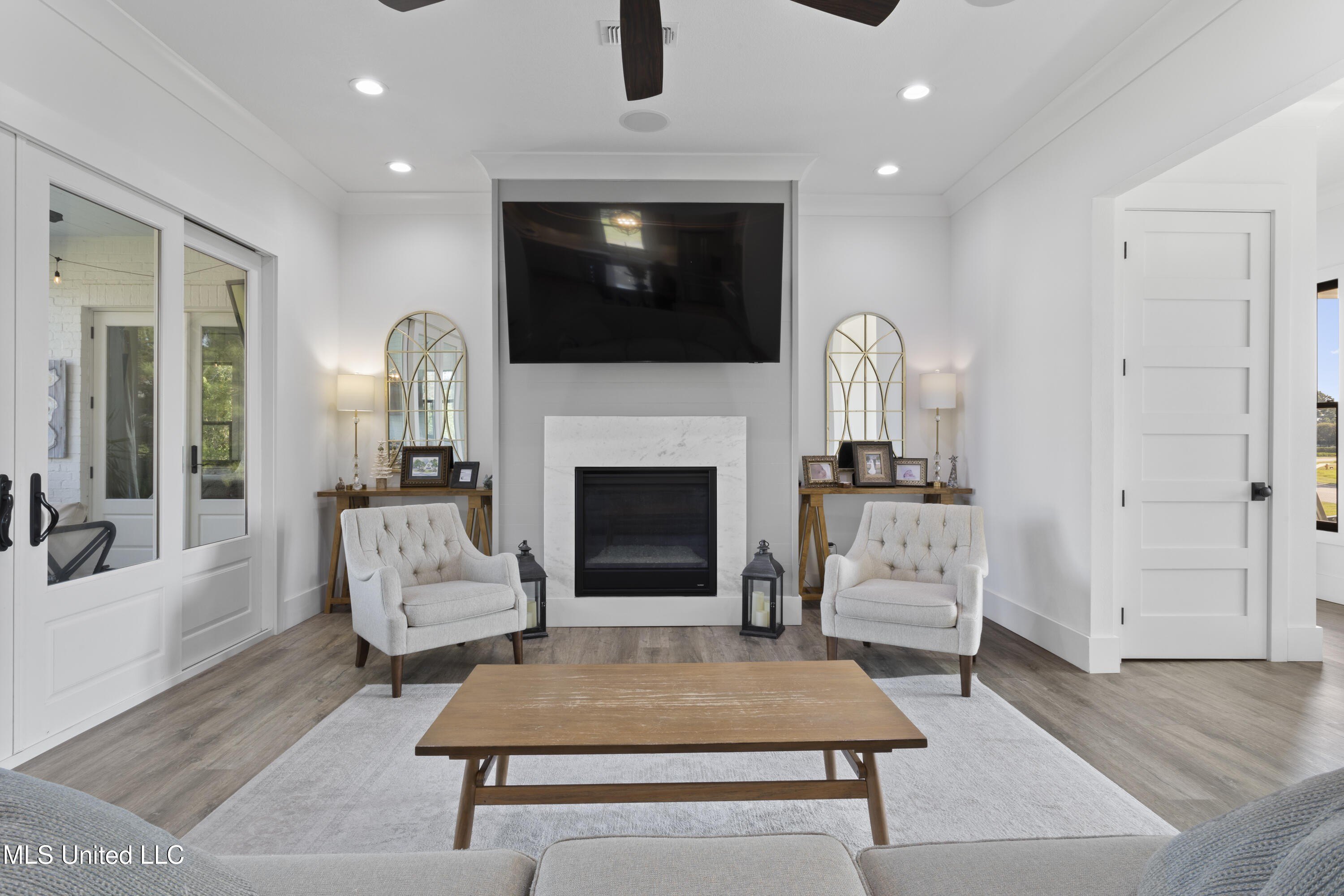 Biloxi, Mississippi, 39531, United States, 4 Bedrooms Bedrooms, ,4 BathroomsBathrooms,Residential,For Sale,1978703