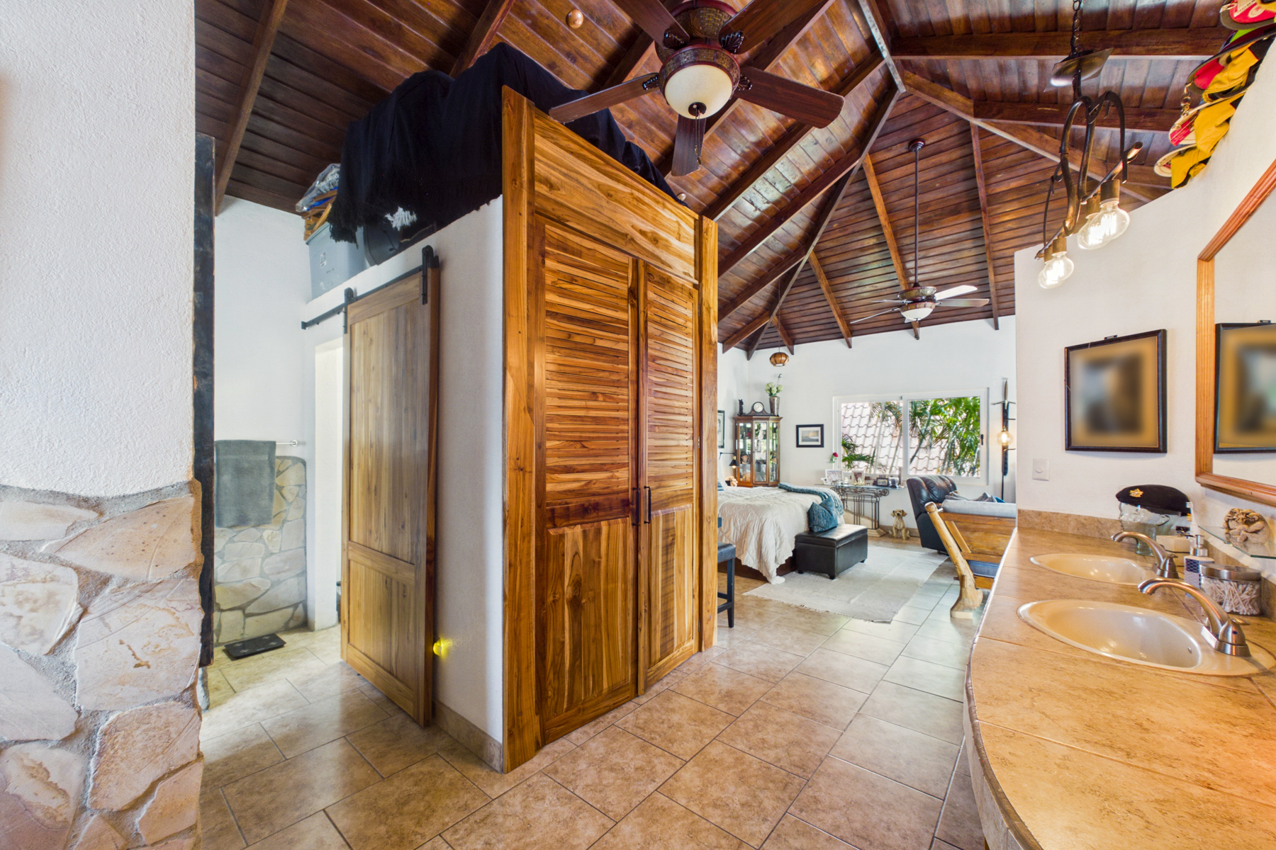  5 Star Bed & Breakfast in the Heart of Guiones - 物件實景