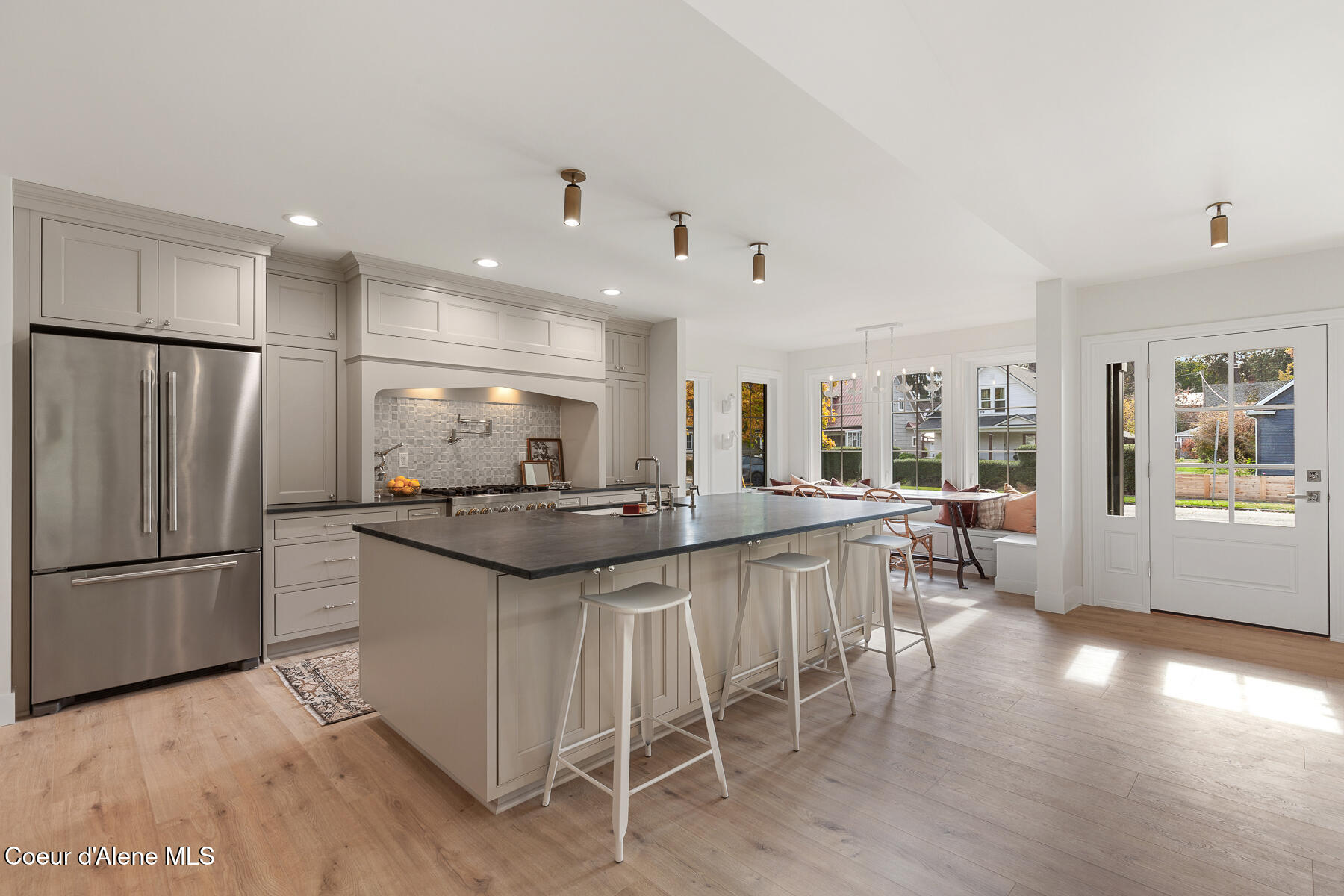 Coeur d'Alene, Idaho, 83814, United States, 4 Bedrooms Bedrooms, ,3 BathroomsBathrooms,Residential,For Sale,1977806