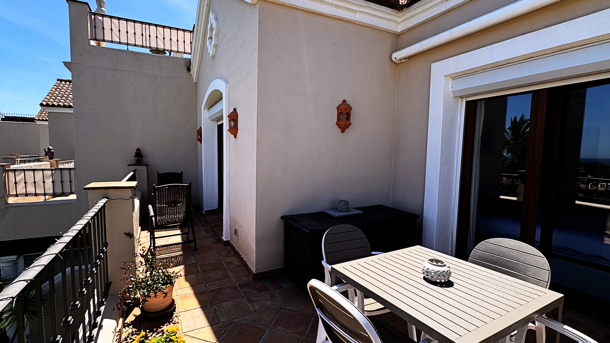  Garden townhouse with sea views in El Paraíso, Estepona - 物件實景