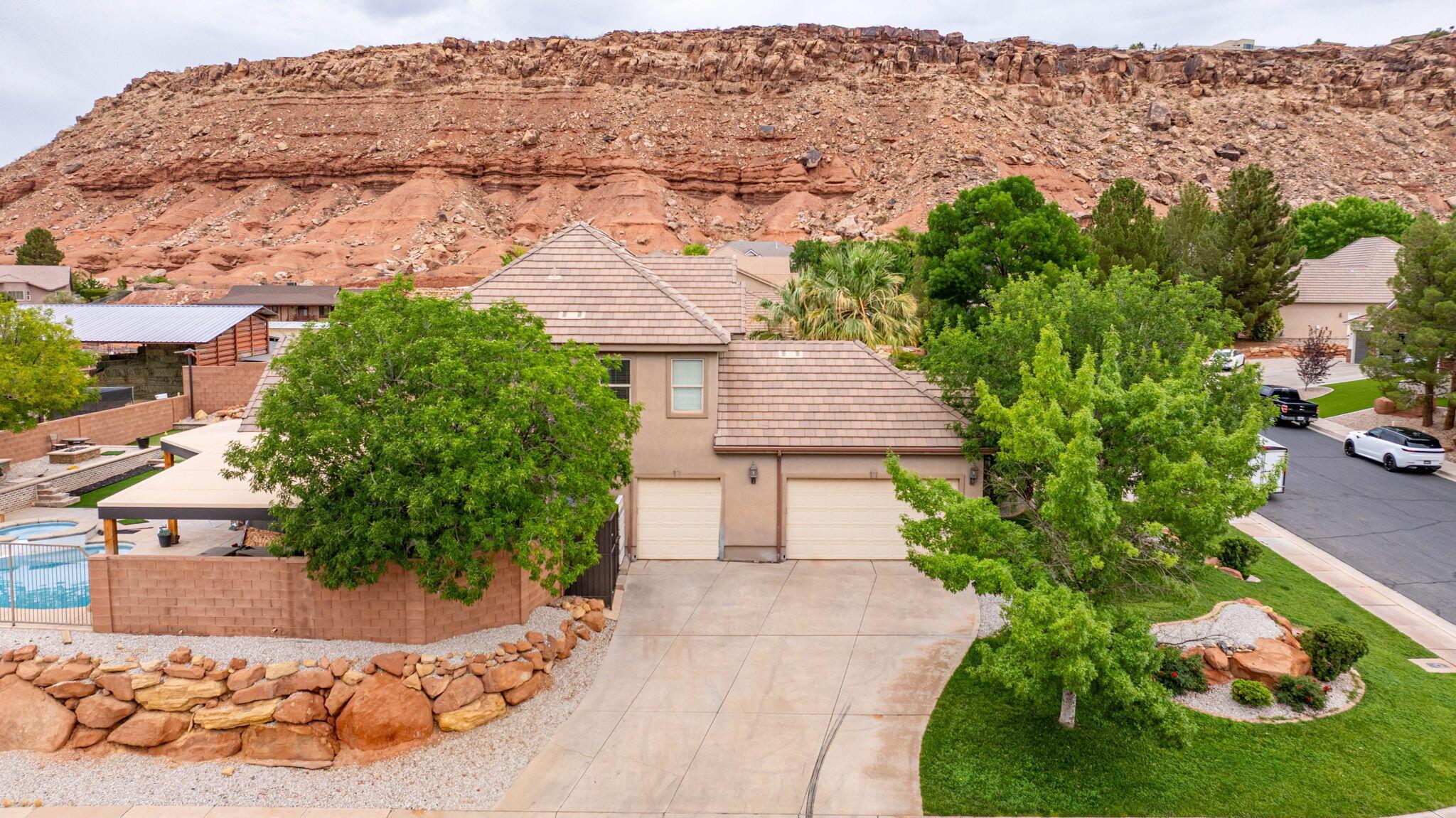 St George, Utah, 84790, United States, 6 Bedrooms Bedrooms, ,5 BathroomsBathrooms,Residential,For Sale,1923472