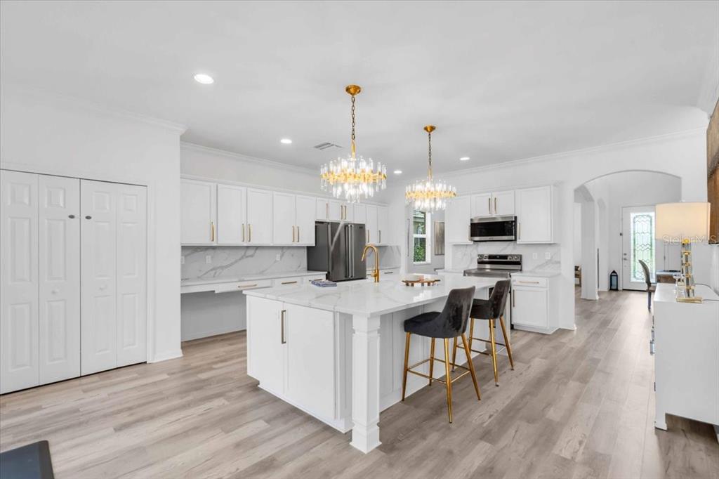 Venice, Florida, 34292, United States, 5 Bedrooms Bedrooms, ,3 BathroomsBathrooms,Residential,For Sale,1874591