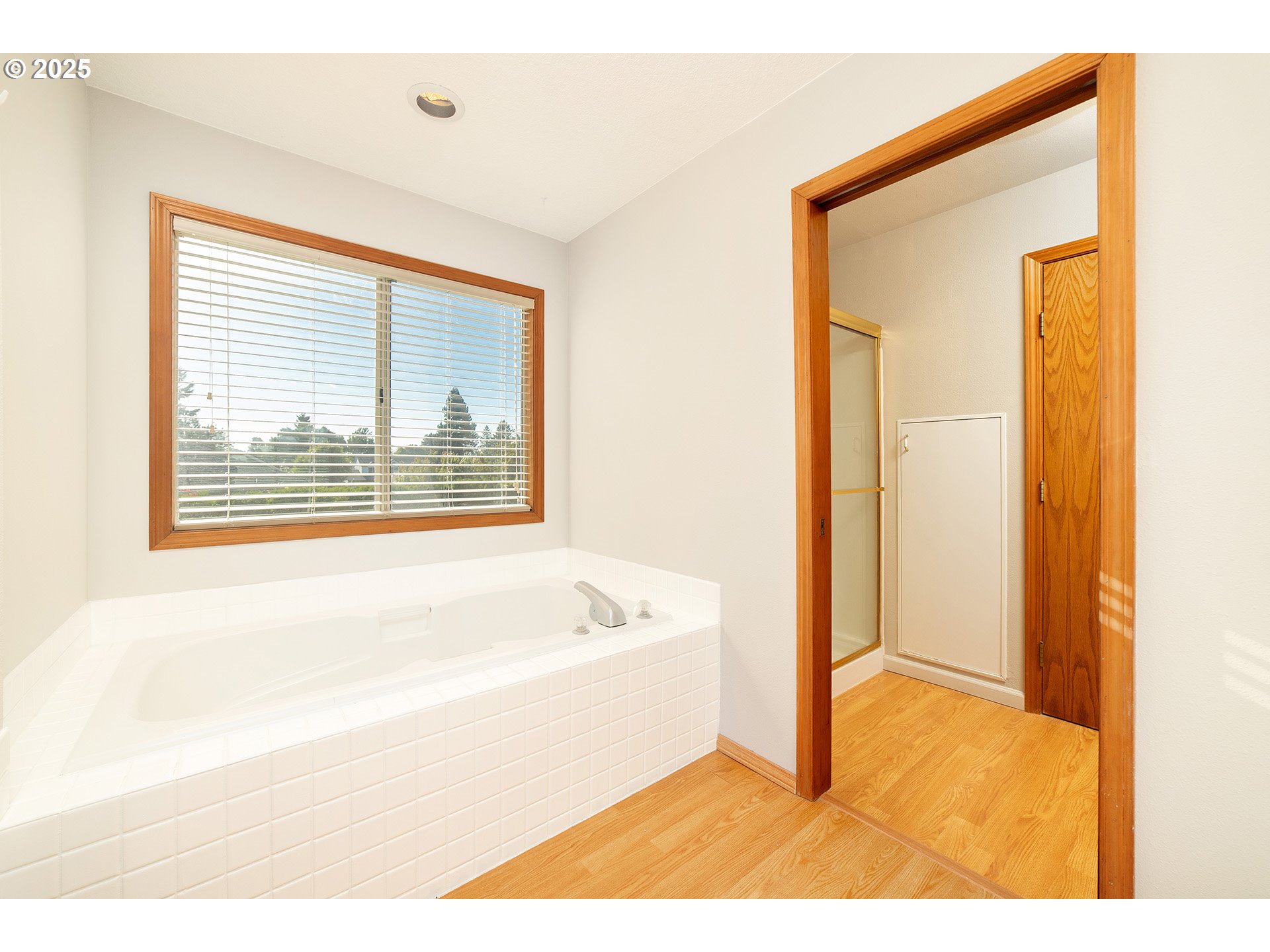 Clackamas, Oregon, 97015, United States, 3 Bedrooms Bedrooms, ,2 BathroomsBathrooms,Residential,For Sale,1868784